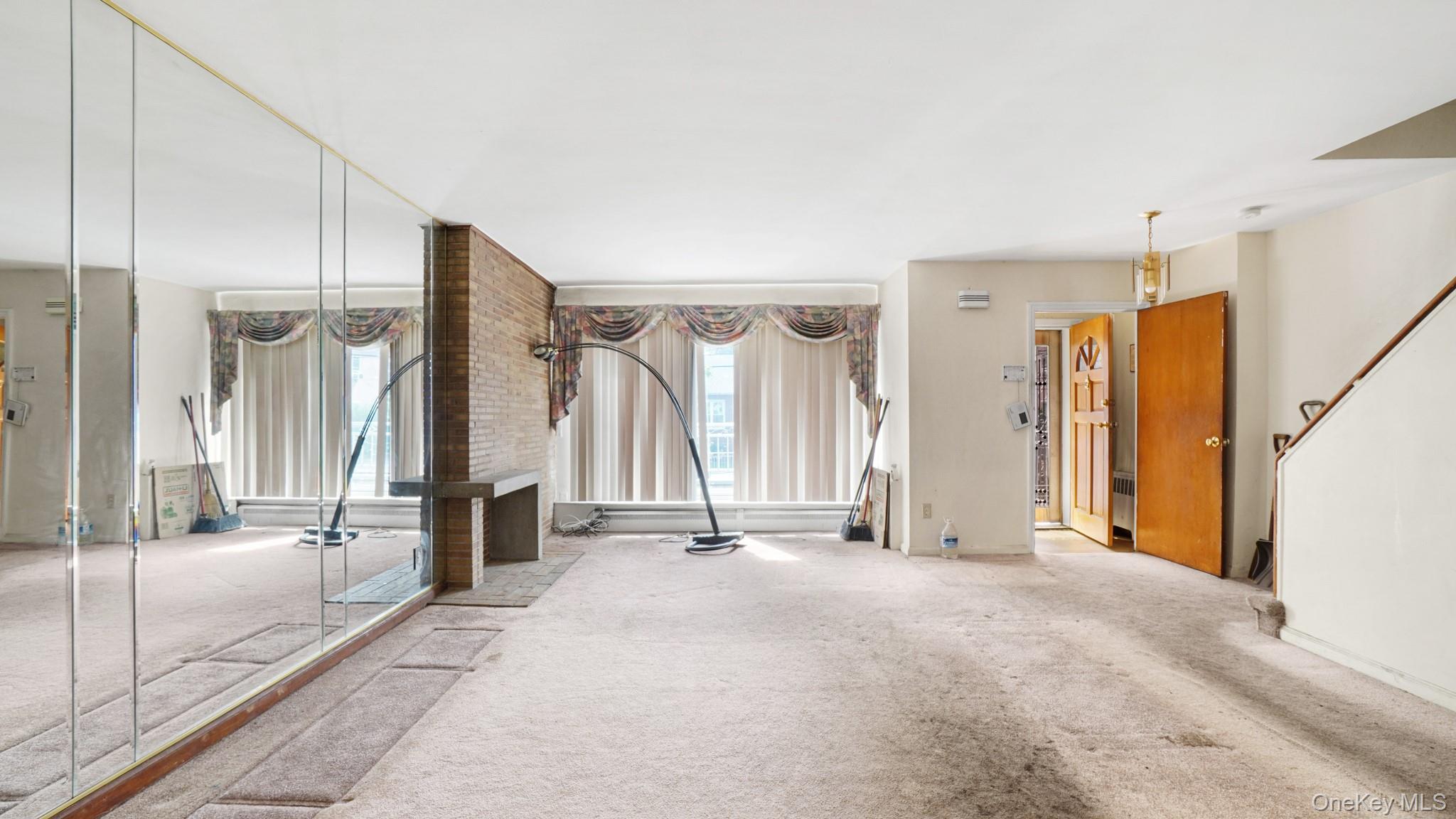 Single Family Seymour Avenue Bronx, NY 10469, MLS-1030405-6