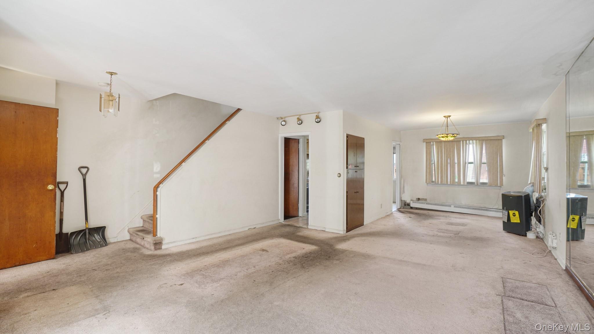 Single Family Seymour Avenue Bronx, NY 10469, MLS-1030405-7