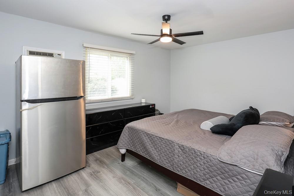 Single Family N Windsor Avenue  Suffolk County, NY 11718, MLS-1030408-19