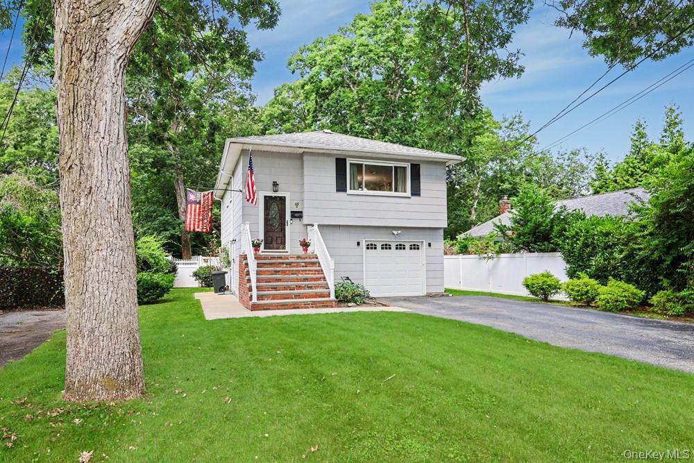 Single Family N Windsor Avenue  Suffolk County, NY 11718, MLS-1030408-2