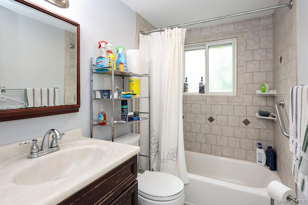 Single Family N Windsor Avenue  Suffolk County, NY 11718, MLS-1030408-23