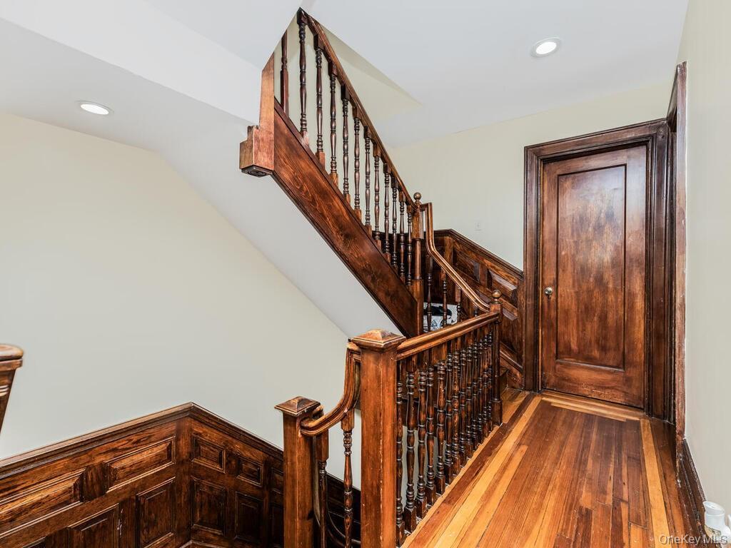 Single Family W 179th Street Bronx, NY 10453, MLS-1030414-19
