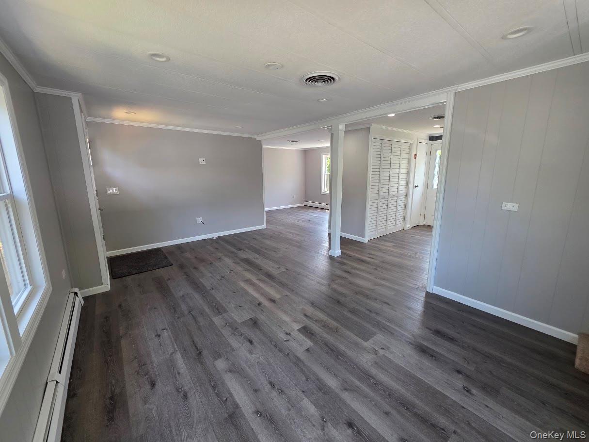 Single Family Fanning Boulevard Suffolk County, NY 11901, MLS-1030425-6