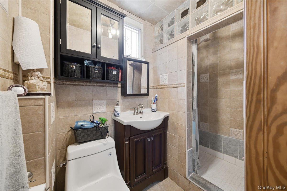 Single Family Drew Street Brooklyn, NY 11208, MLS-1030432-9