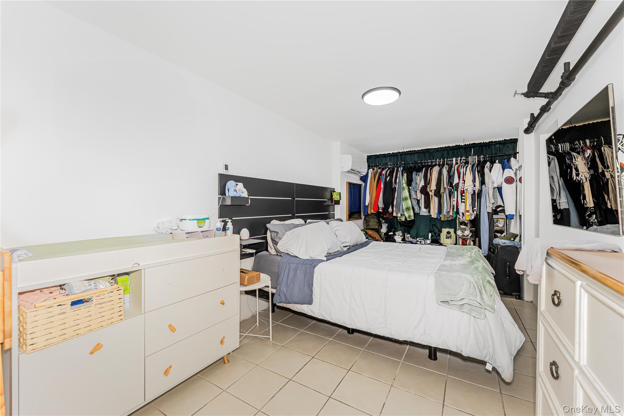 Single Family Calhoun Avenue  Bronx, NY 10465, MLS-1030465-6