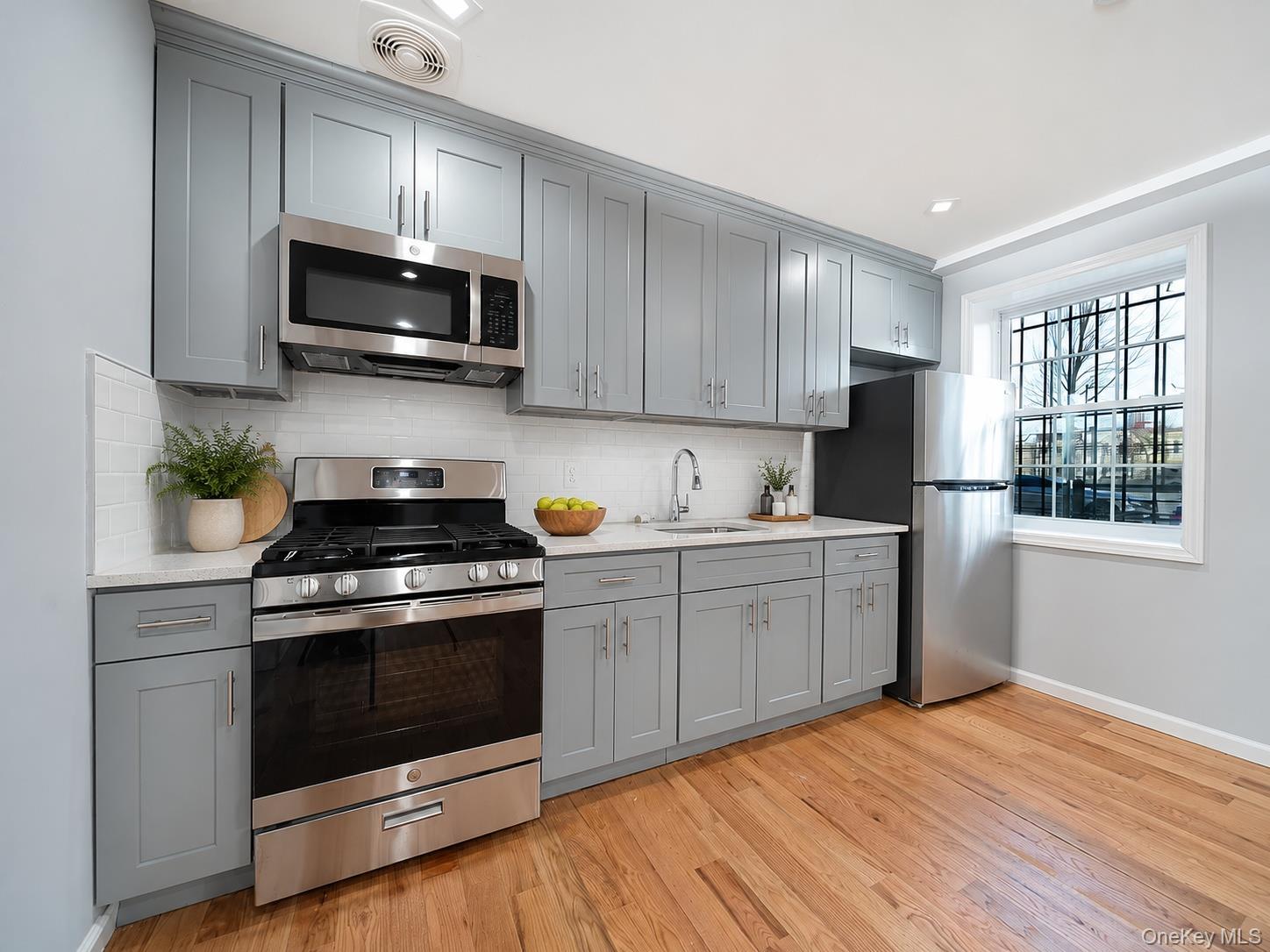 Single Family 70th Street Queens, NY 11385, MLS-1030467-6