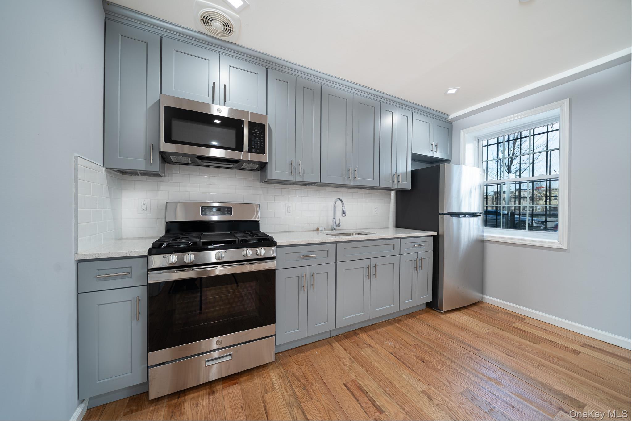 Single Family 70th Street Queens, NY 11385, MLS-1030467-7