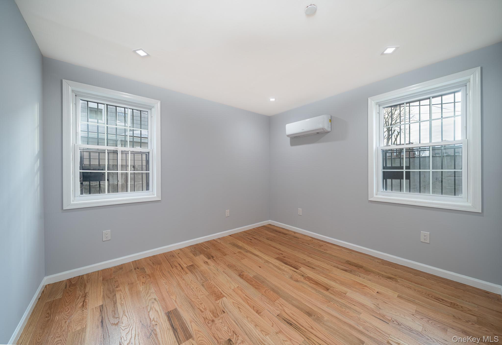Single Family 70th Street Queens, NY 11385, MLS-1030467-9