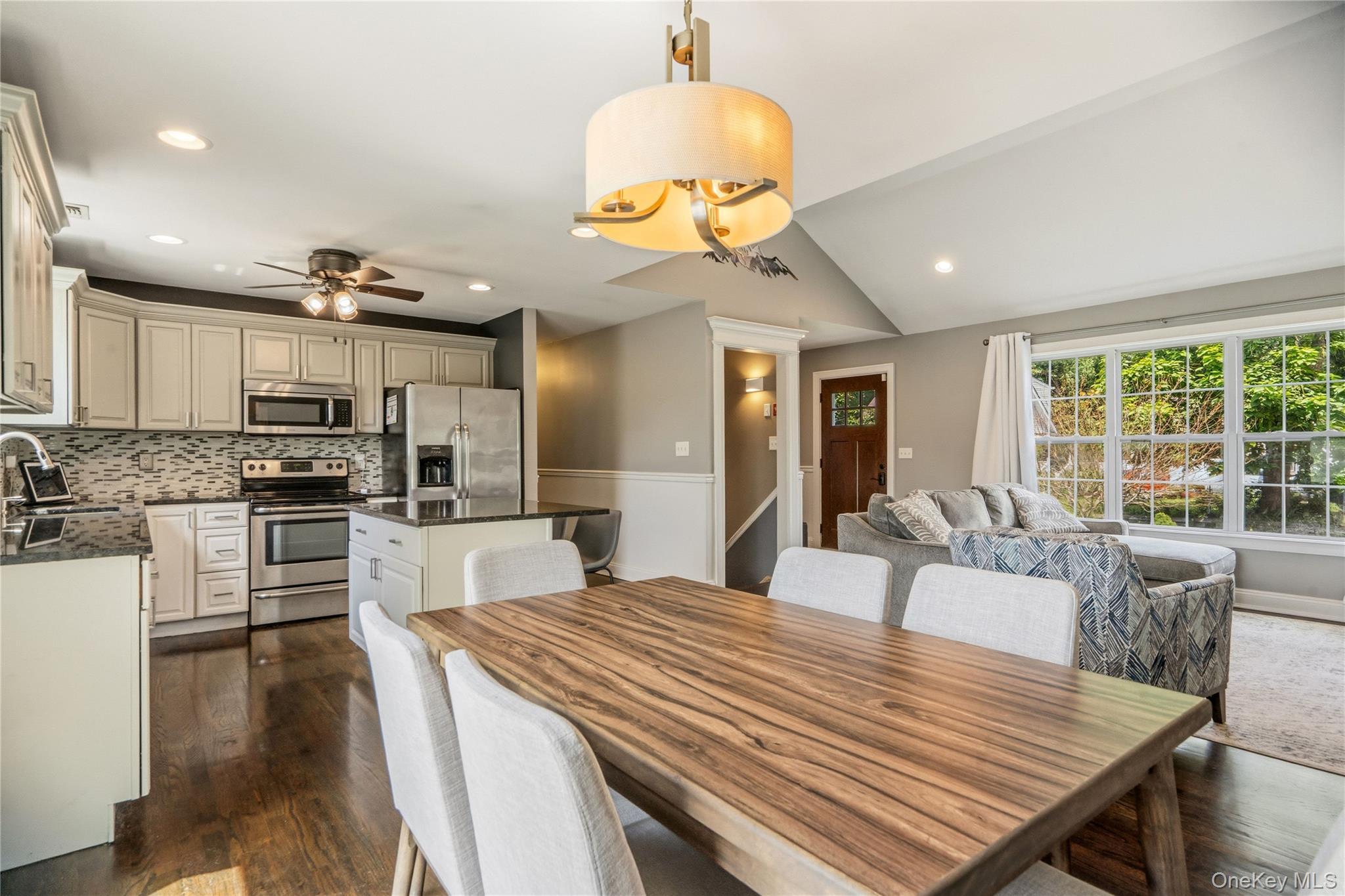 Single Family Richmond Boulevard Suffolk County, NY 11779, MLS-1030469-10