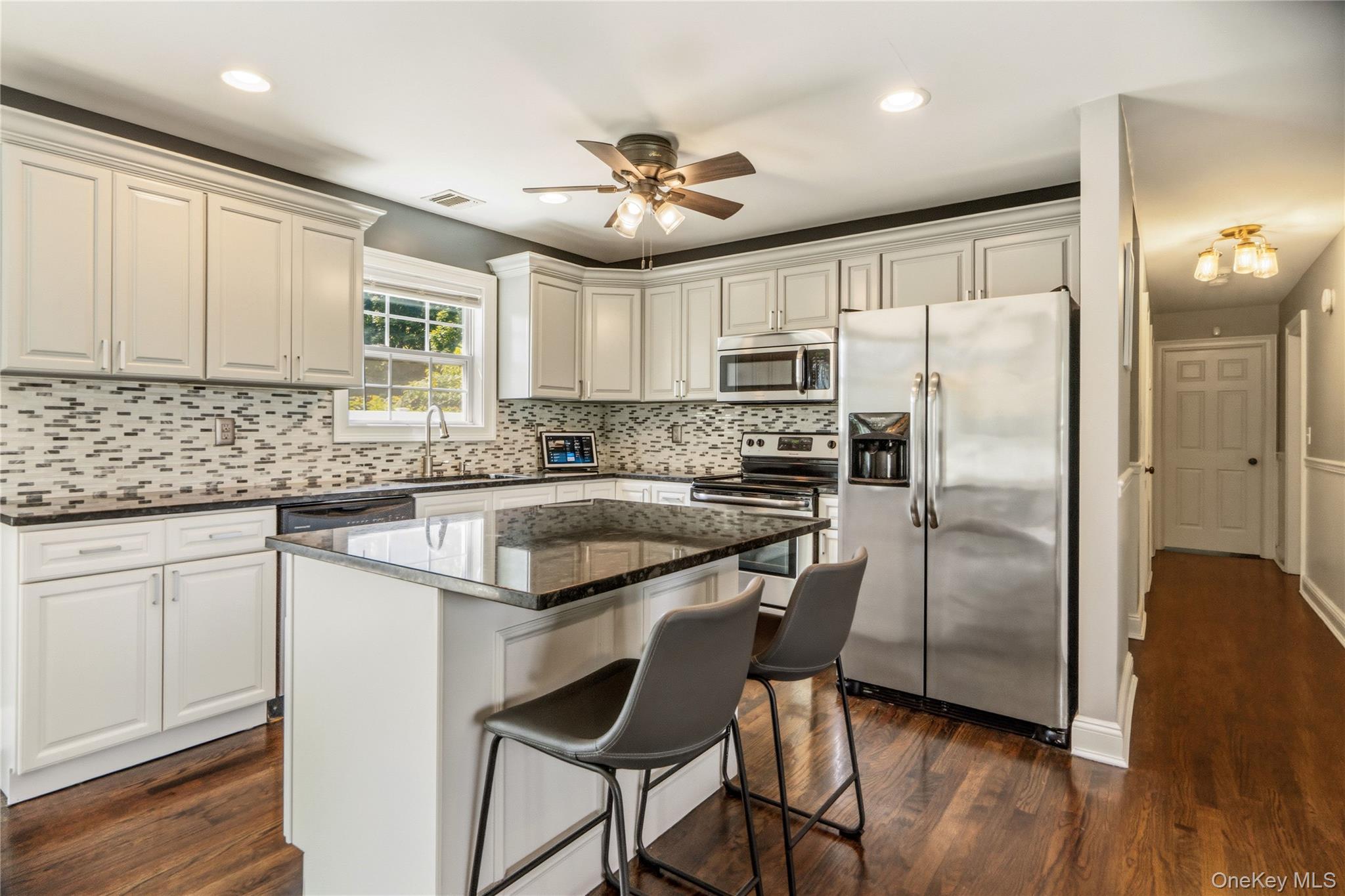 Single Family Richmond Boulevard Suffolk County, NY 11779, MLS-1030469-11