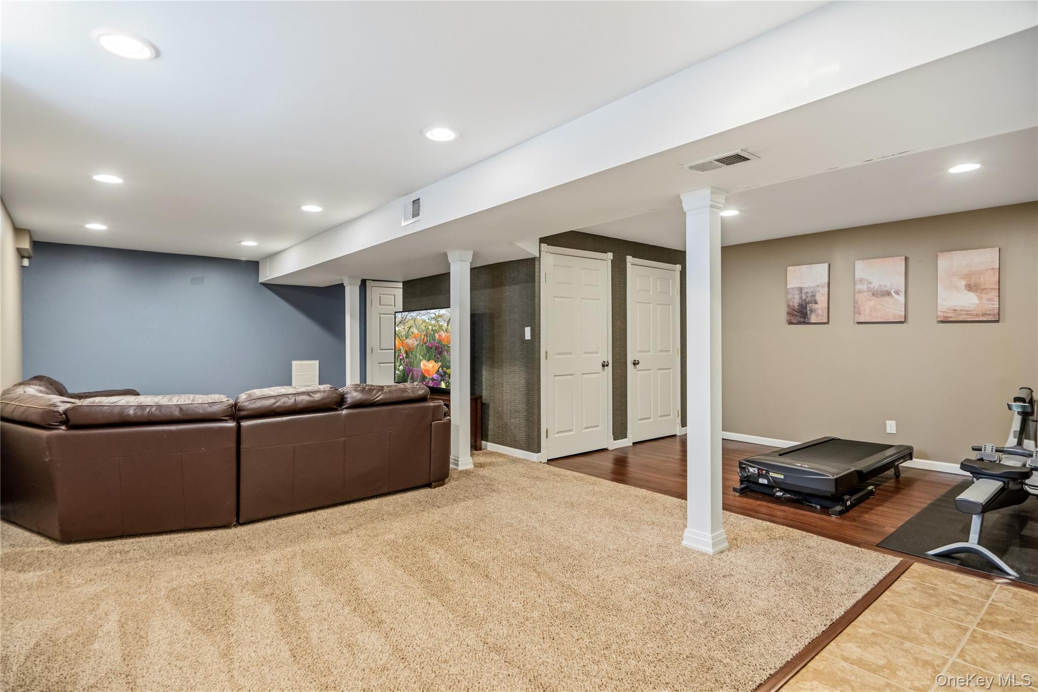 Single Family Richmond Boulevard Suffolk County, NY 11779, MLS-1030469-23