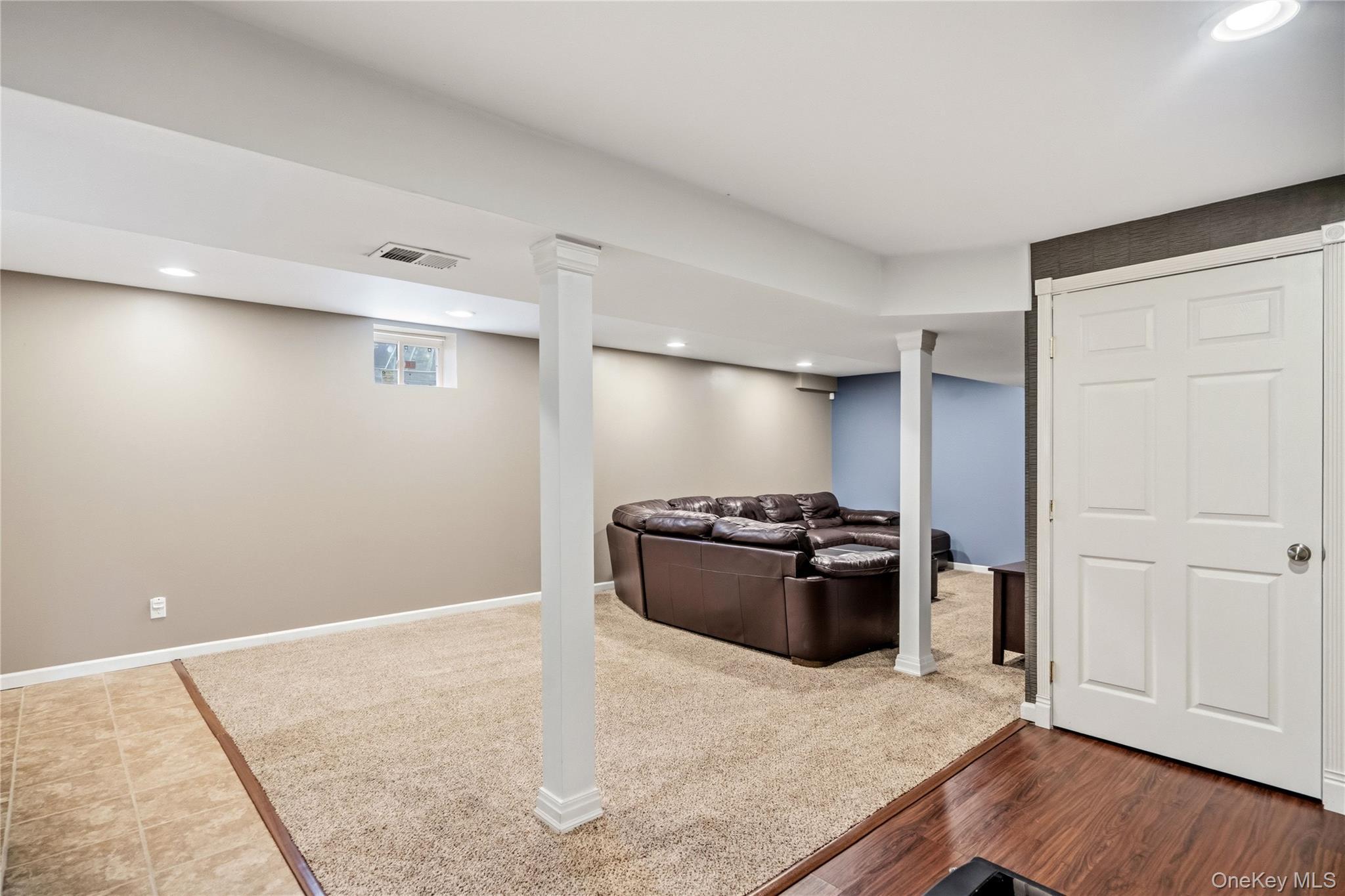 Single Family Richmond Boulevard Suffolk County, NY 11779, MLS-1030469-24
