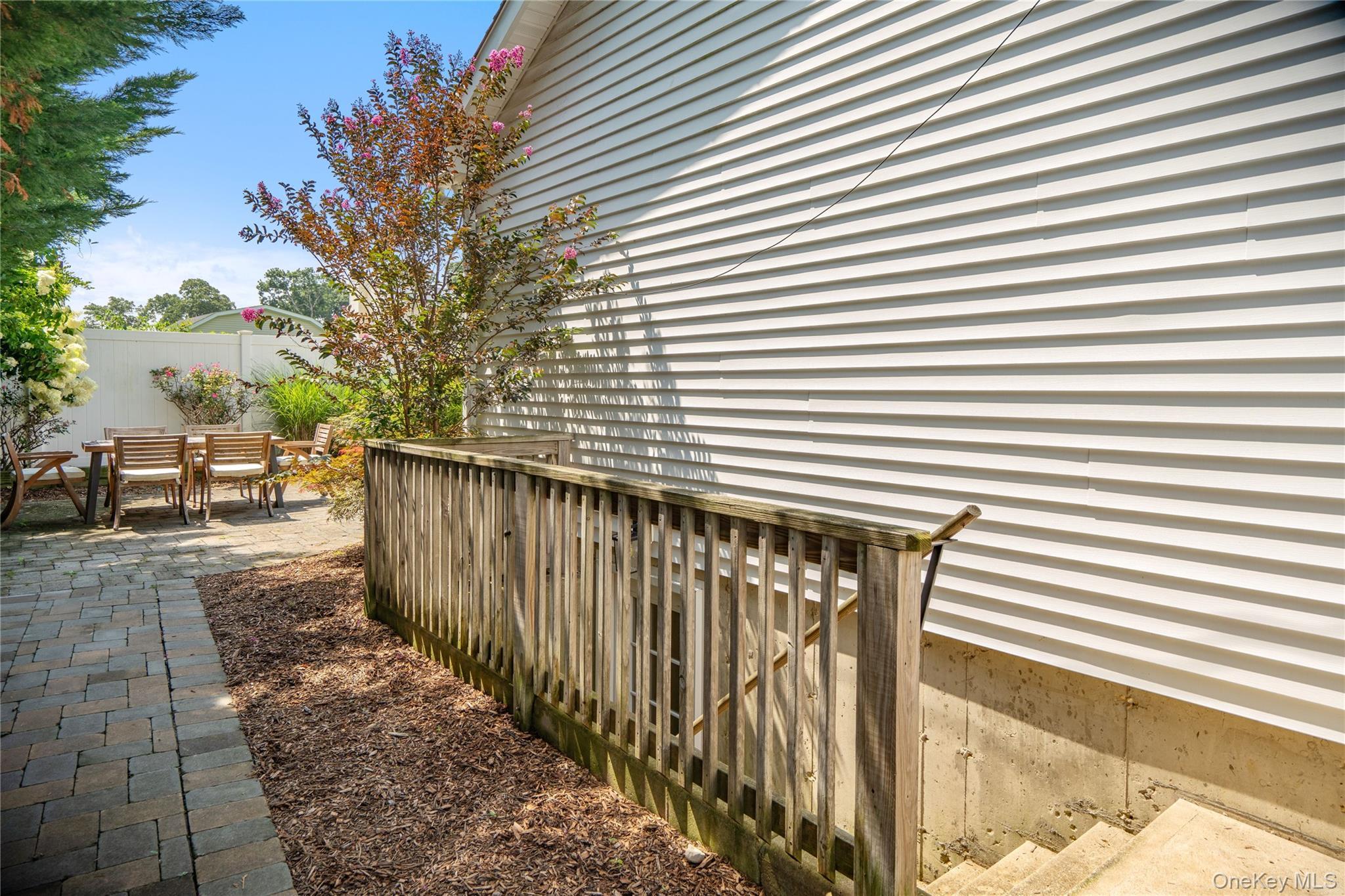 Single Family Richmond Boulevard Suffolk County, NY 11779, MLS-1030469-29