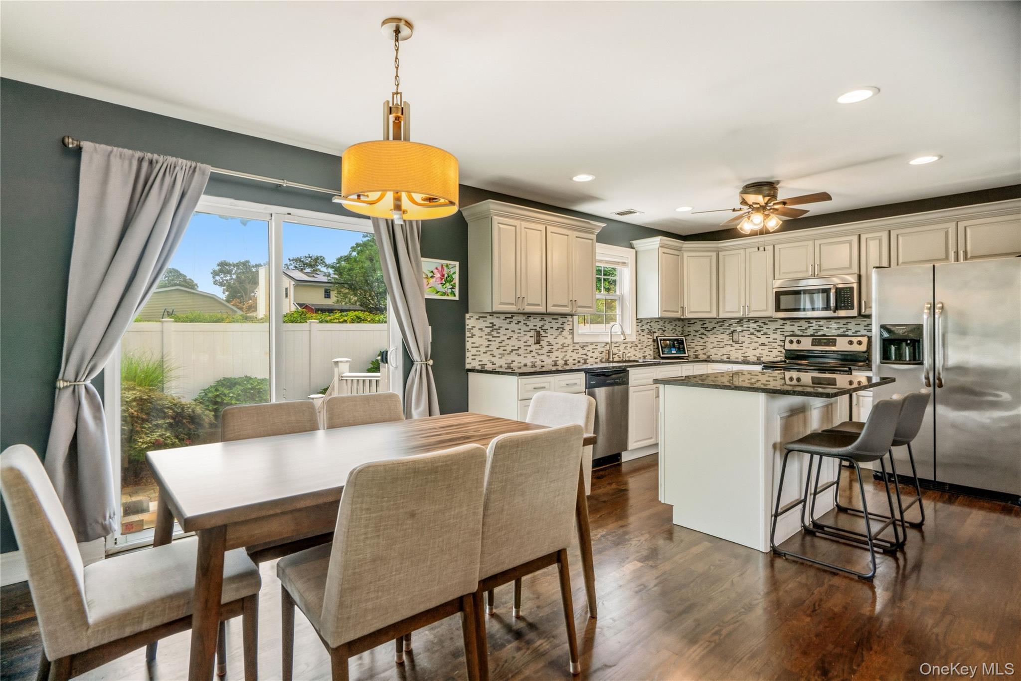 Single Family Richmond Boulevard Suffolk County, NY 11779, MLS-1030469-9