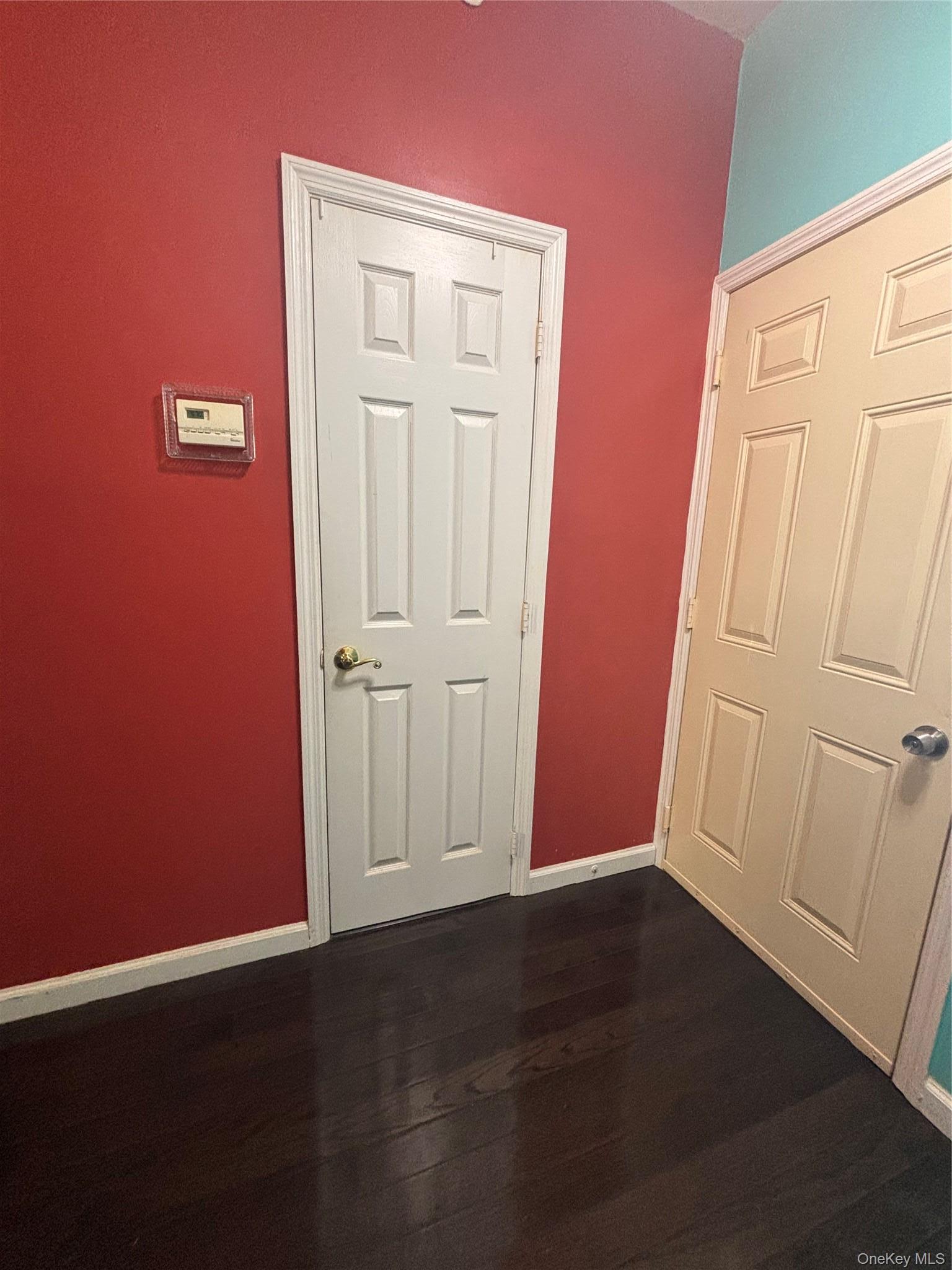 Single Family Commodore Circle W  Queens, NY 11692, MLS-1030502-13