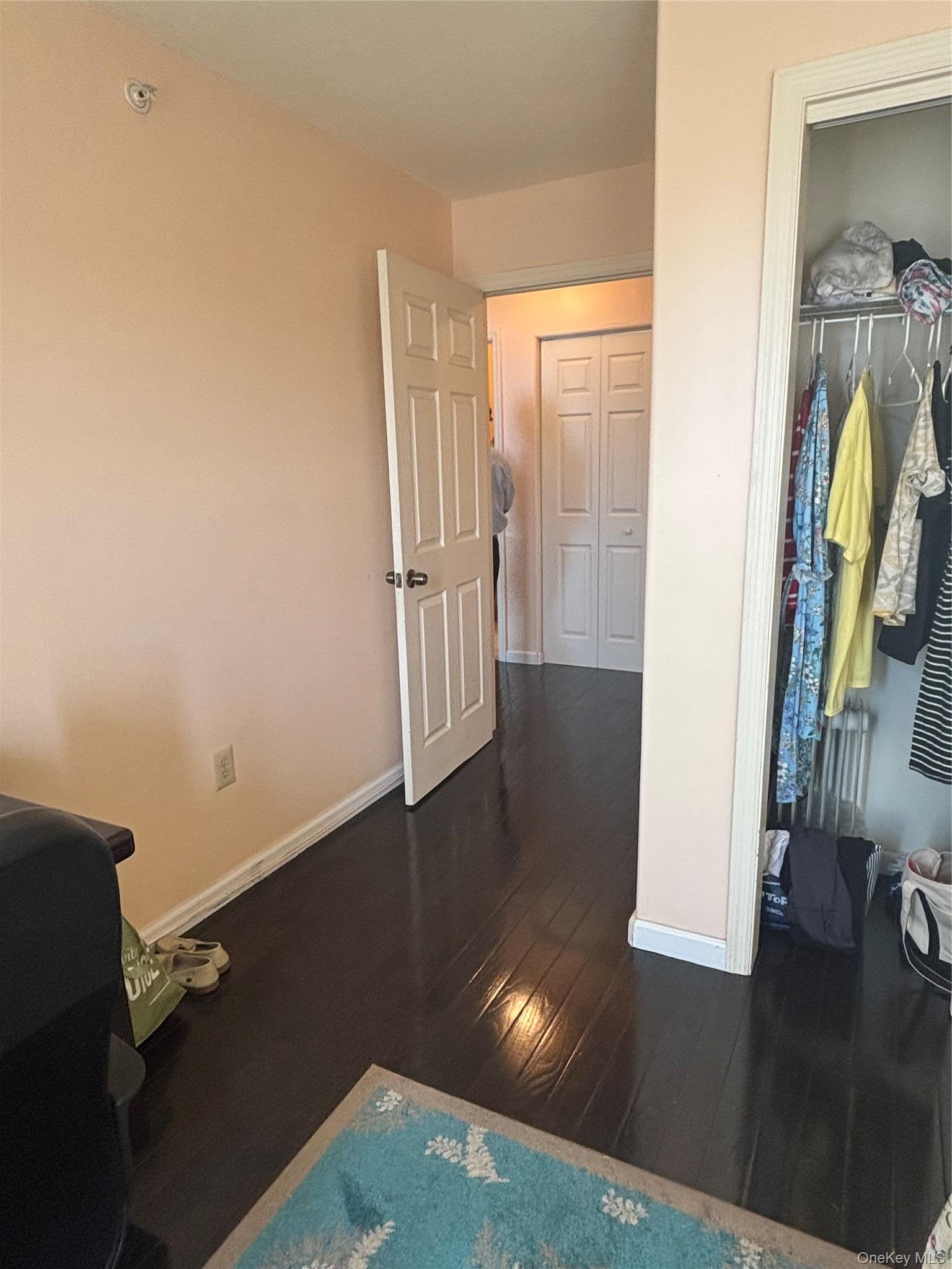 Single Family Commodore Circle W  Queens, NY 11692, MLS-1030502-17