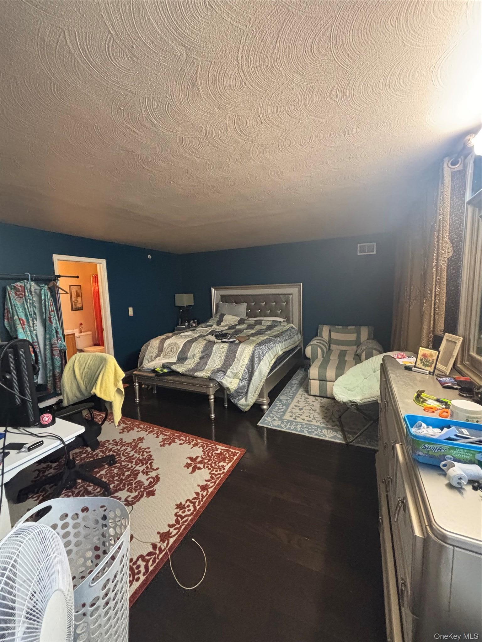 Single Family Commodore Circle W  Queens, NY 11692, MLS-1030502-19