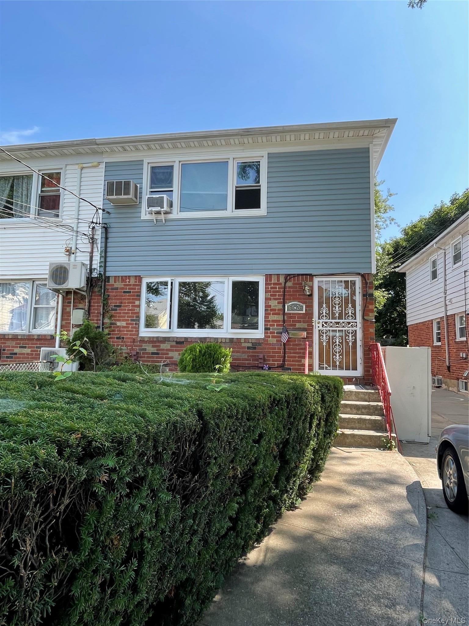 Apartment 76th Avenue  Queens, NY 11366, MLS-1030506-11