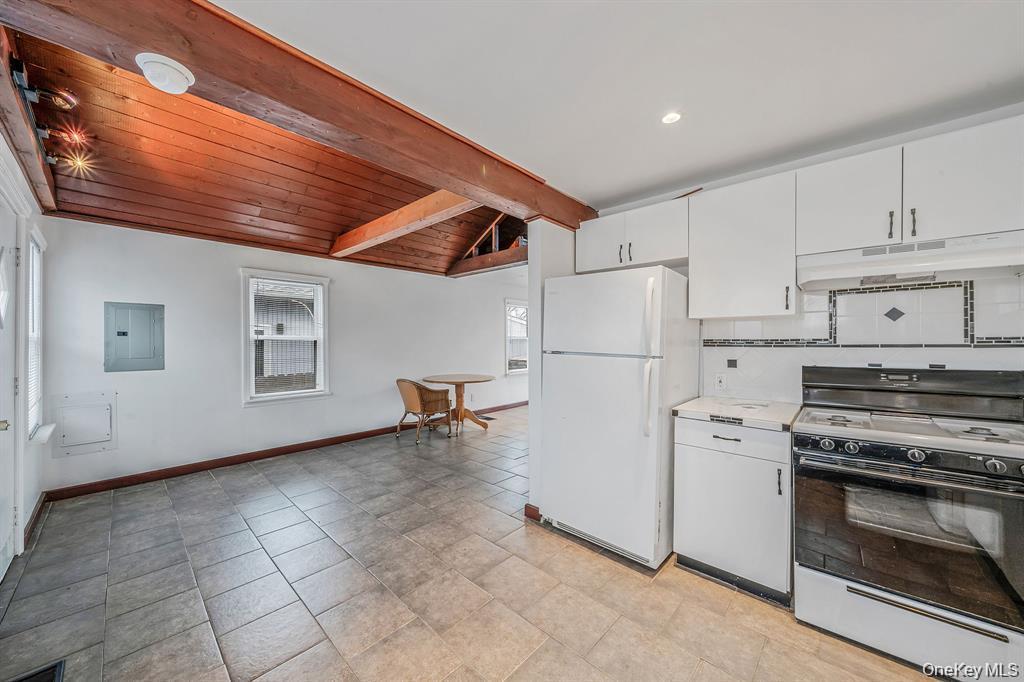 Single Family Eastern Concourse  Suffolk County, NY 11701, MLS-1030515-10