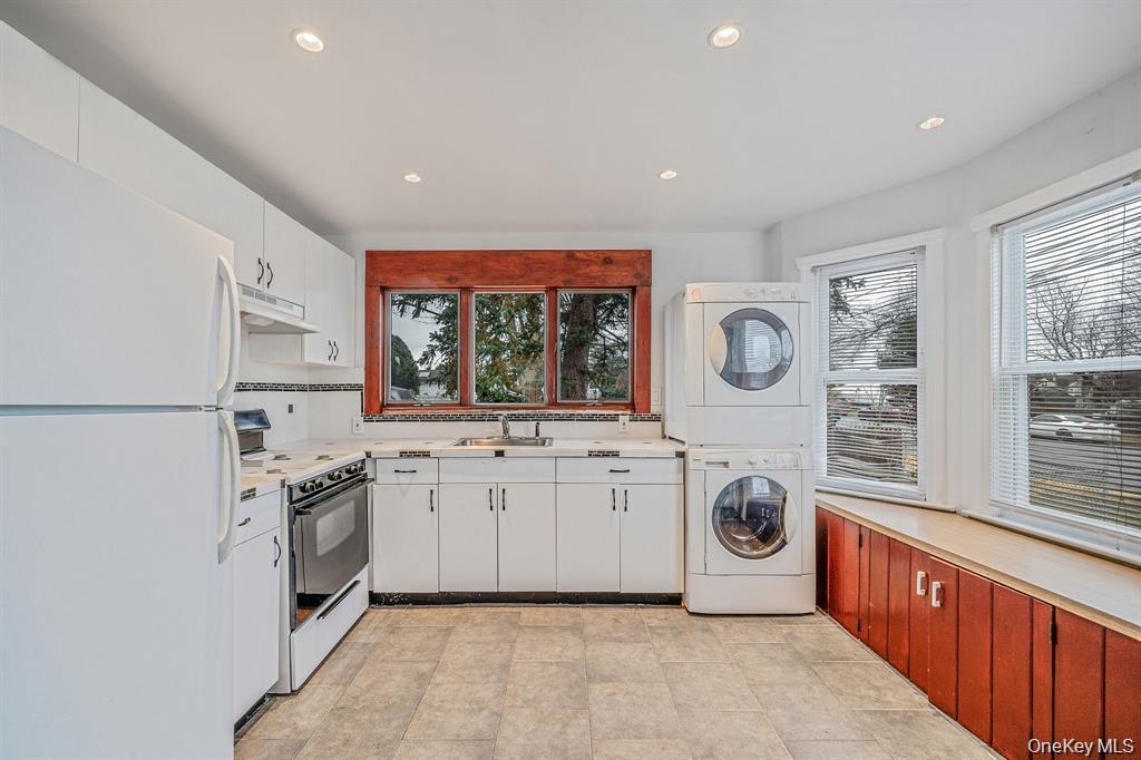 Single Family Eastern Concourse  Suffolk County, NY 11701, MLS-1030515-11
