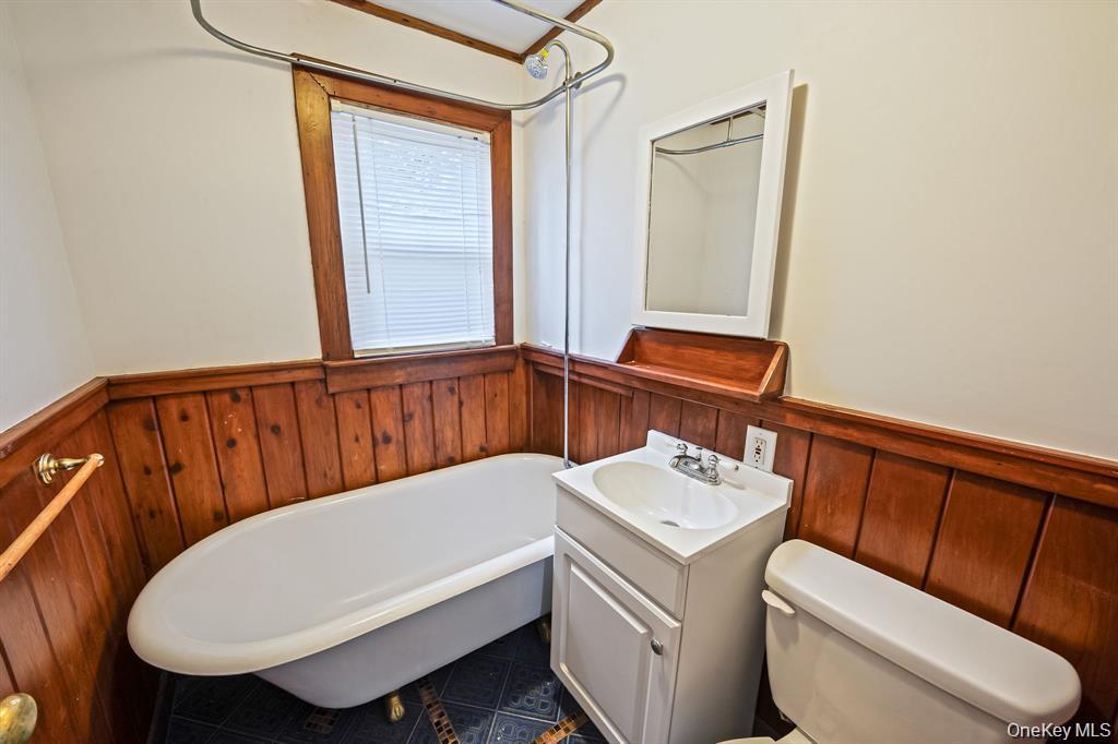 Single Family Eastern Concourse  Suffolk County, NY 11701, MLS-1030515-6