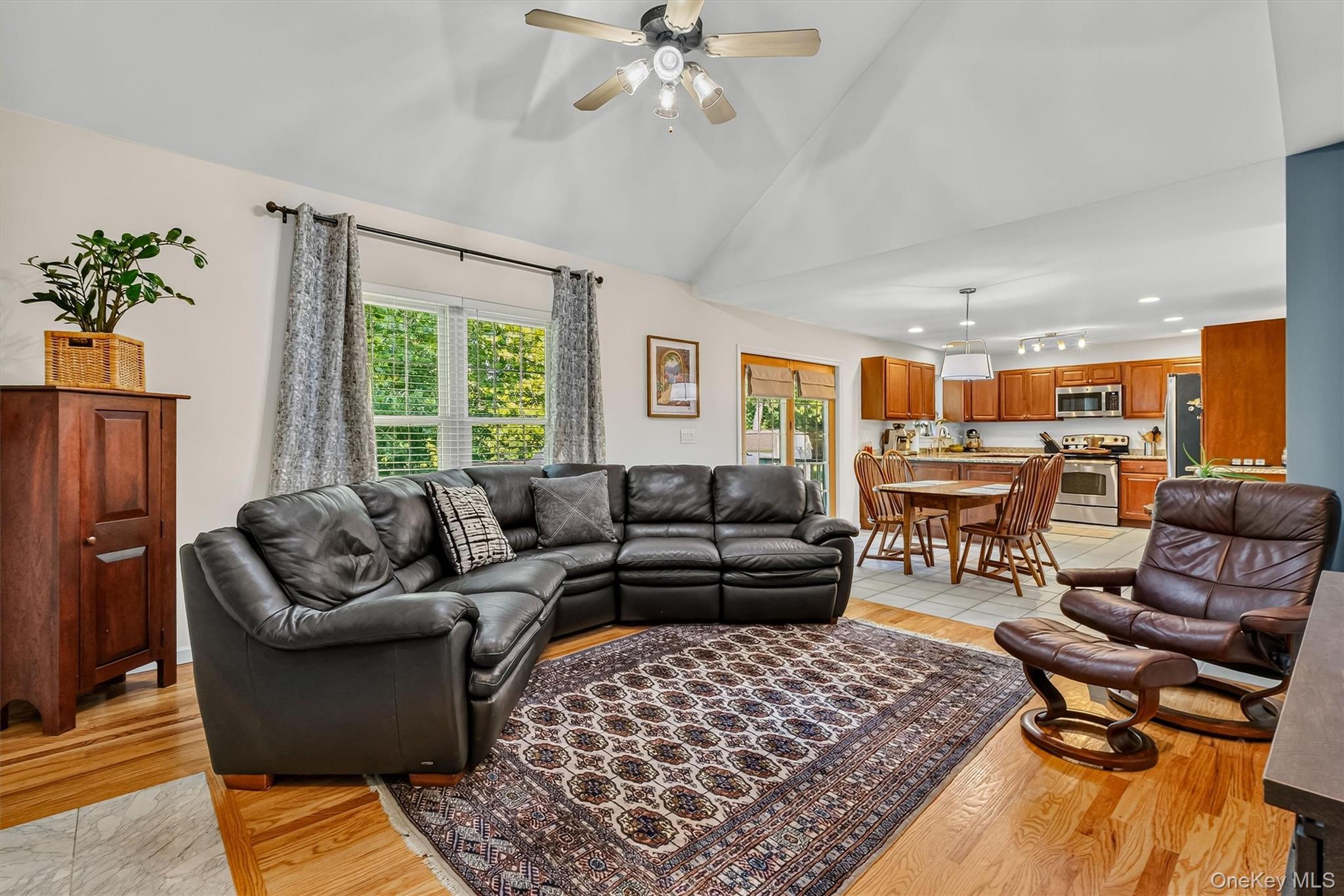 Single Family Meadowbrook Court Putnam County, NY 12563, MLS-1030520-16