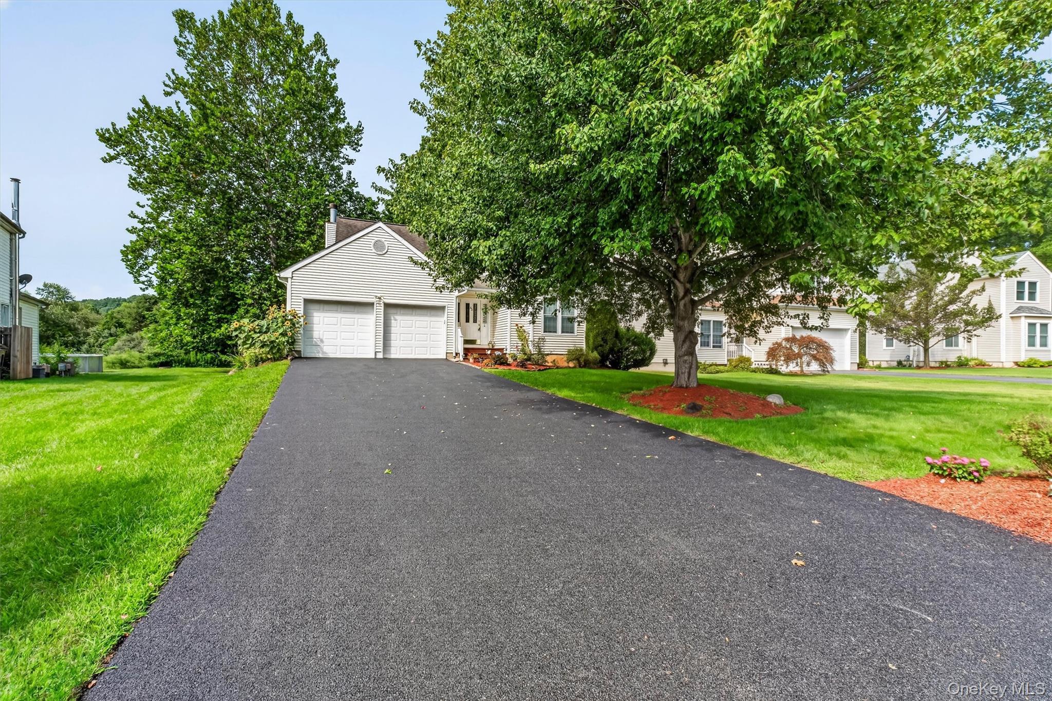Single Family Meadowbrook Court Putnam County, NY 12563, MLS-1030520-45