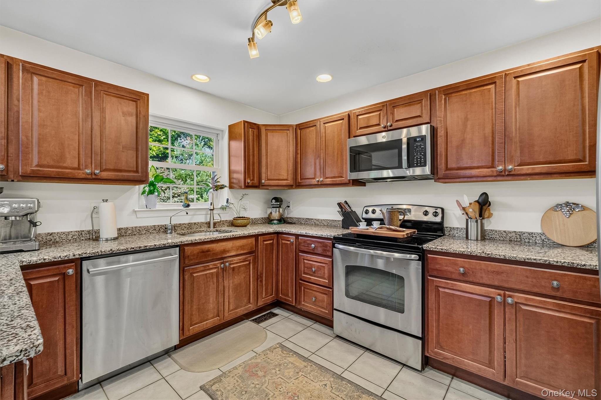 Single Family Meadowbrook Court Putnam County, NY 12563, MLS-1030520-6