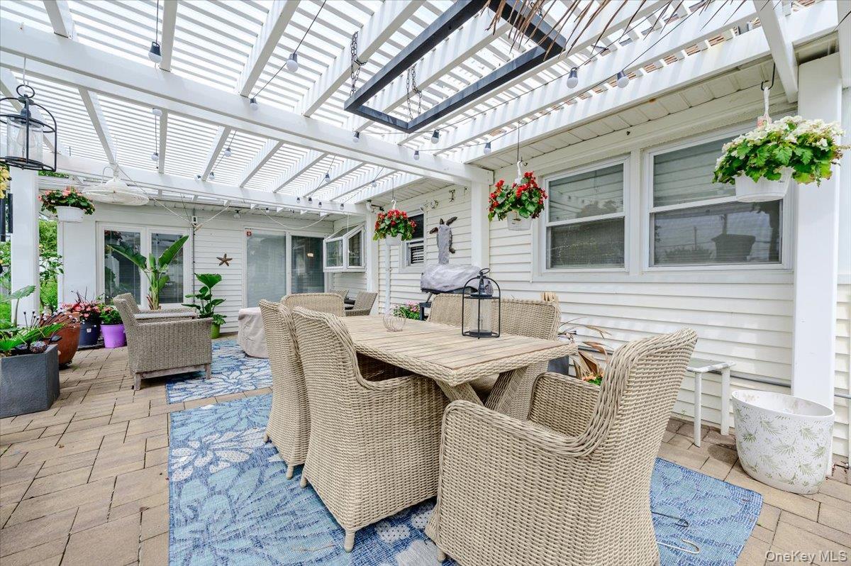 Single Family Park Street  Nassau County, NY 11509, MLS-1030530-28