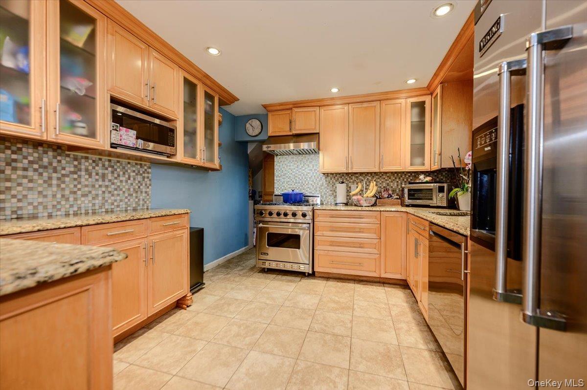 Single Family Park Street  Nassau County, NY 11509, MLS-1030530-9