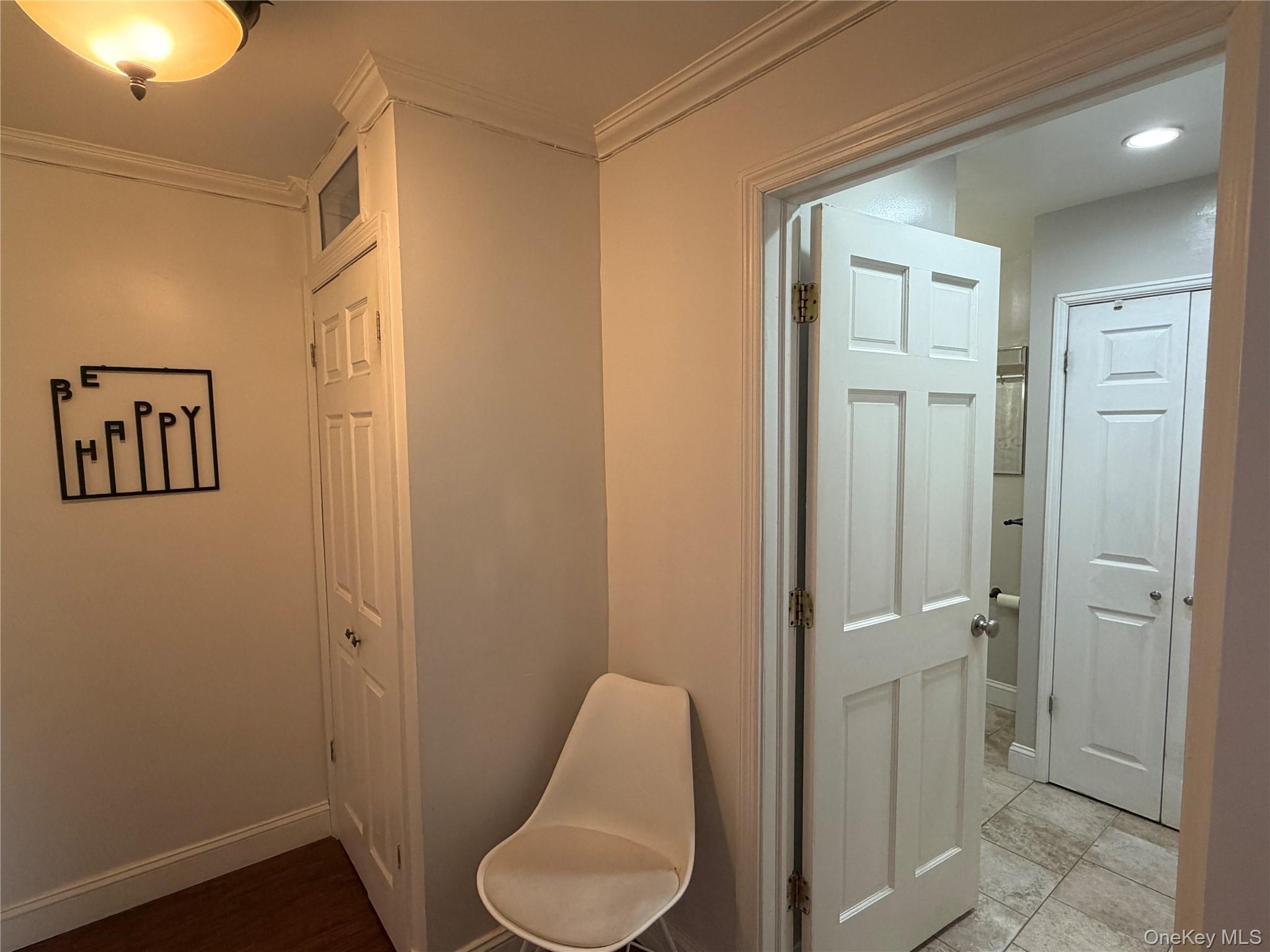Single Family 80th Avenue Queens, NY 11385, MLS-1030558-3