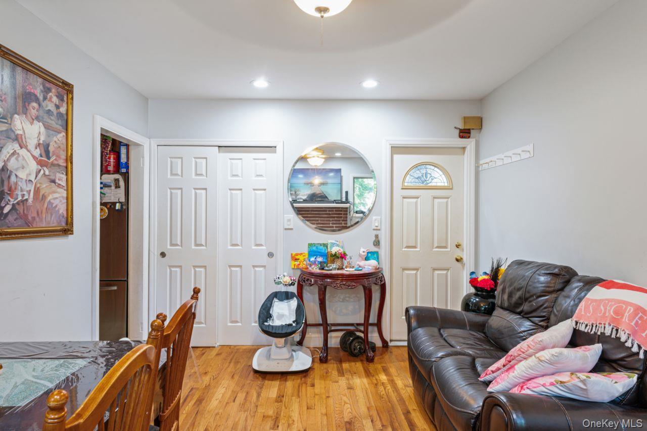 Single Family Forest Avenue Nassau County, NY 11581, MLS-1030562-16