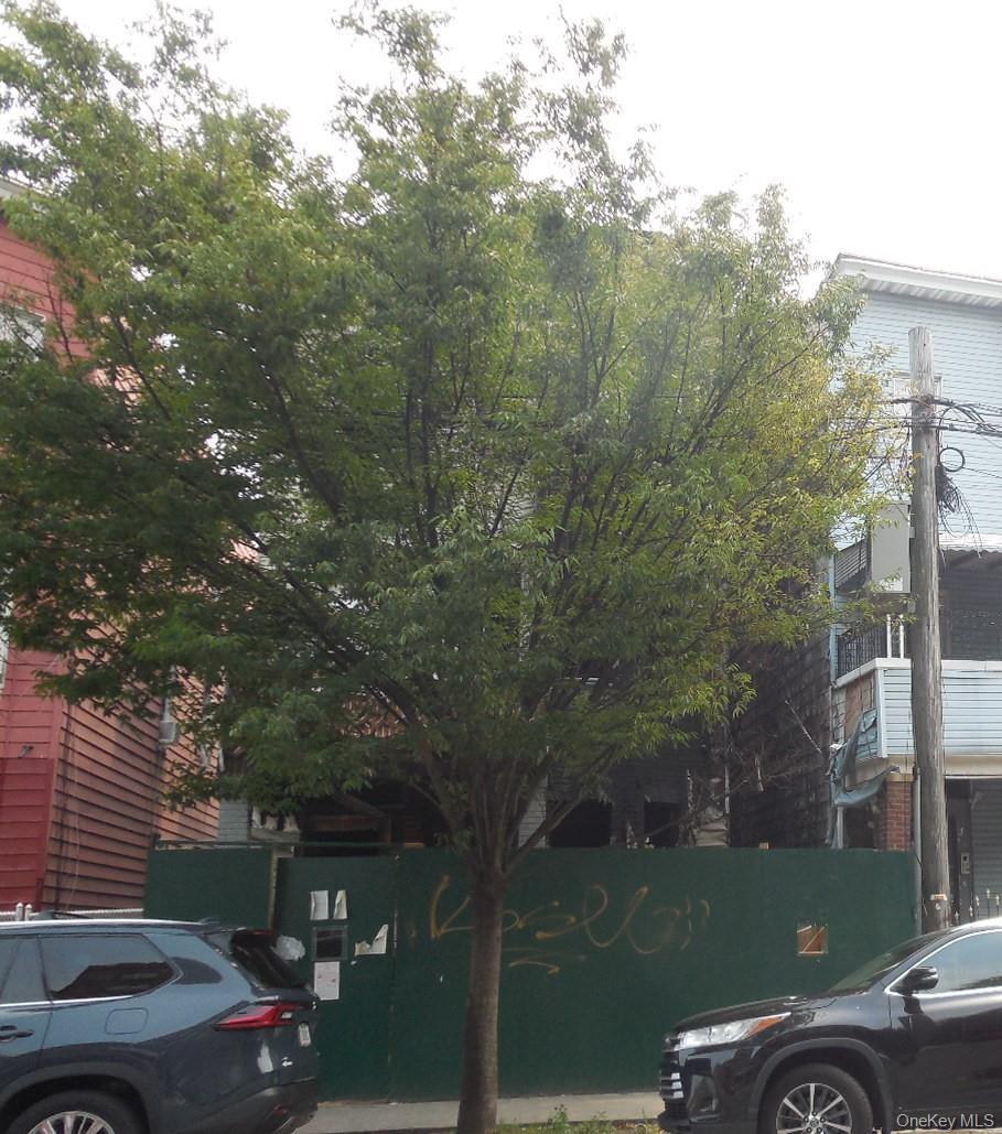 Single Family Crotona Avenue Bronx, NY 10457, MLS-1030572-3