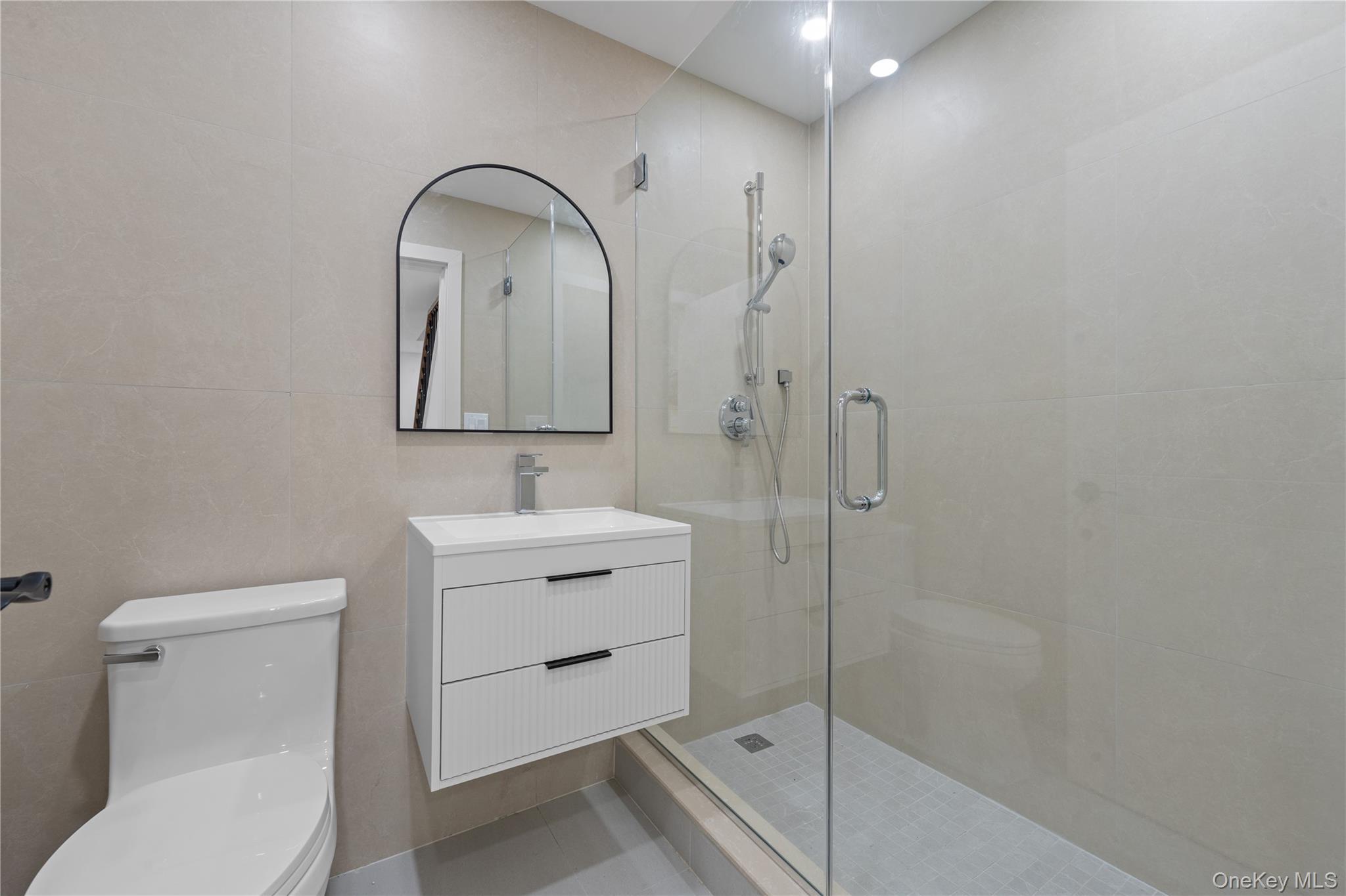 Single Family 65th Avenue Queens, NY 11365, MLS-1030574-29