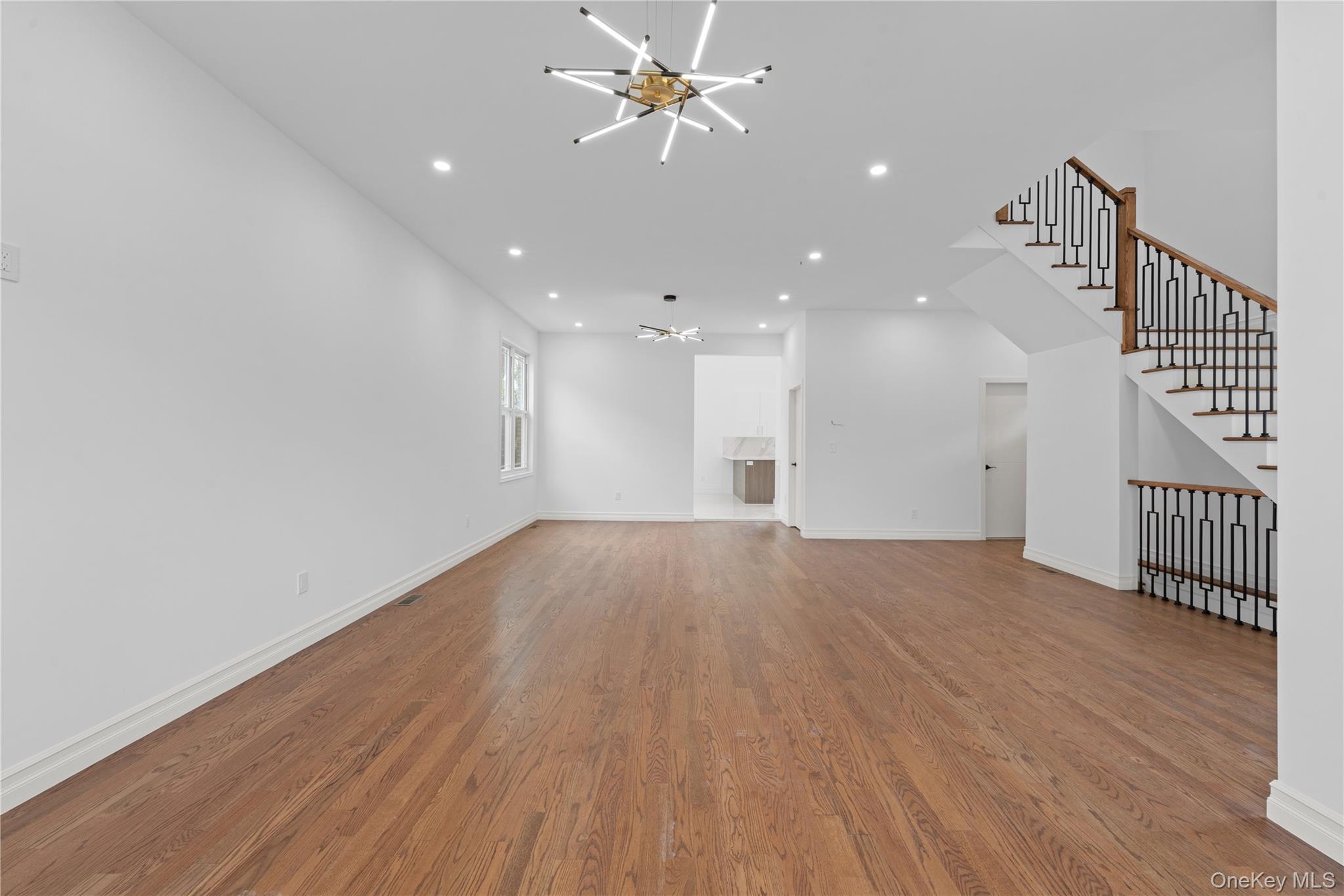 Single Family 65th Avenue Queens, NY 11365, MLS-1030574-6