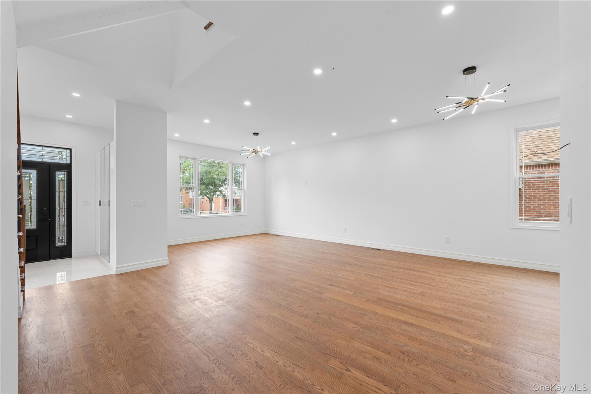Single Family 65th Avenue Queens, NY 11365, MLS-1030574-7