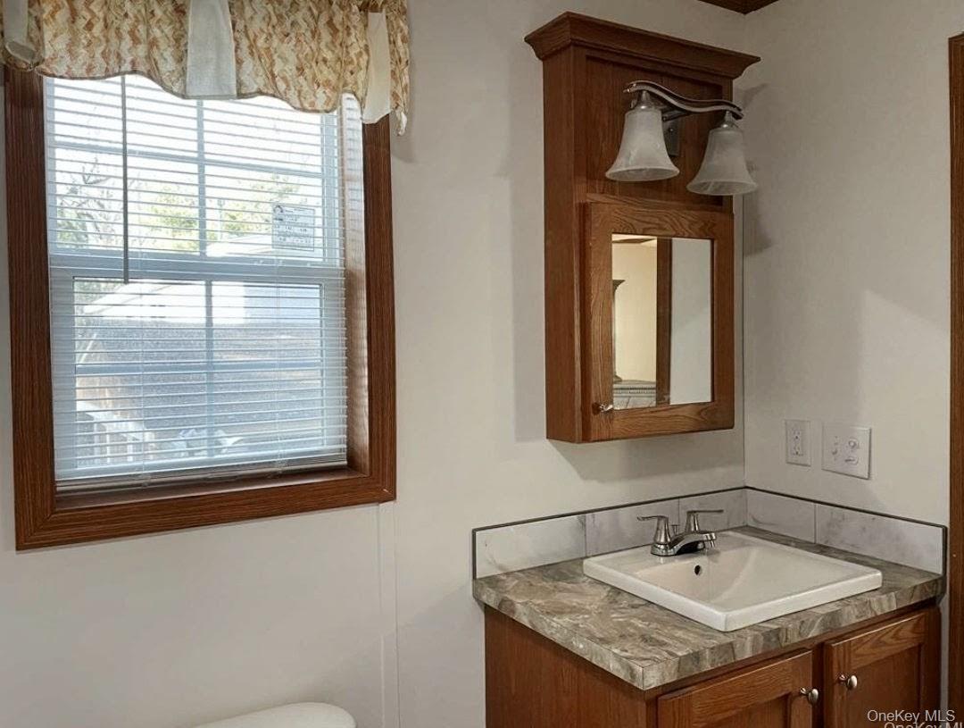 Single Family Scribo Lane Dutchess County, NY 12590, MLS-1030576-10