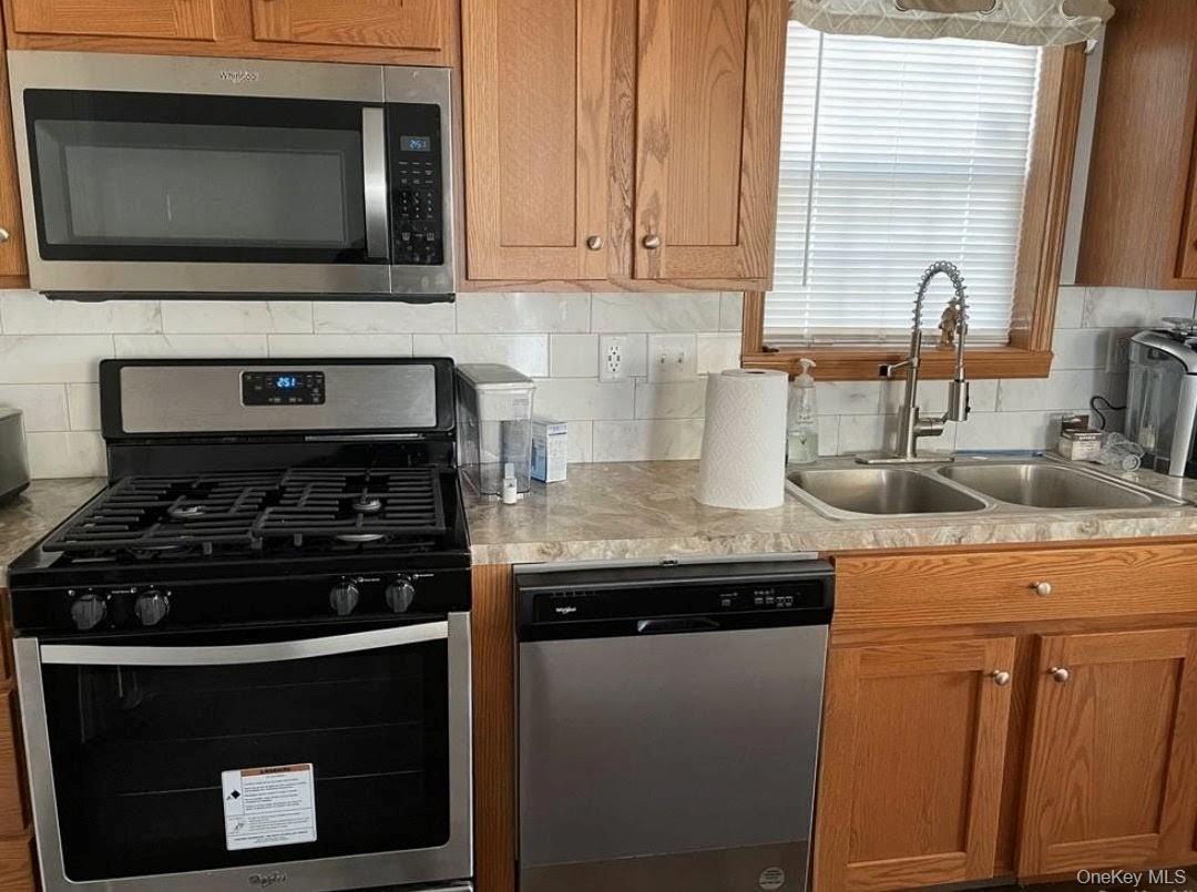 Single Family Scribo Lane Dutchess County, NY 12590, MLS-1030576-3
