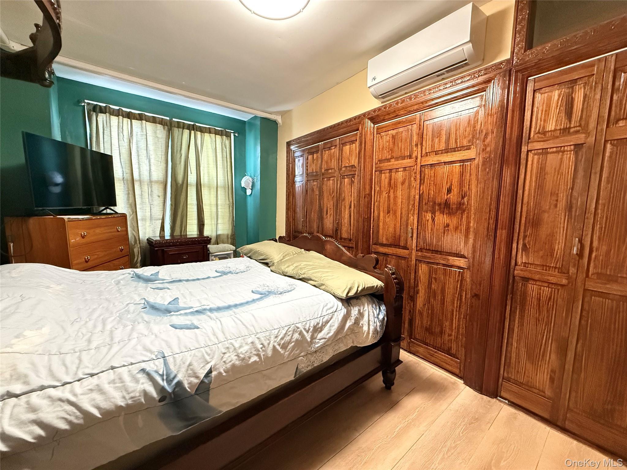 Single Family 39th Avenue Queens, NY 11368, MLS-1030582-7