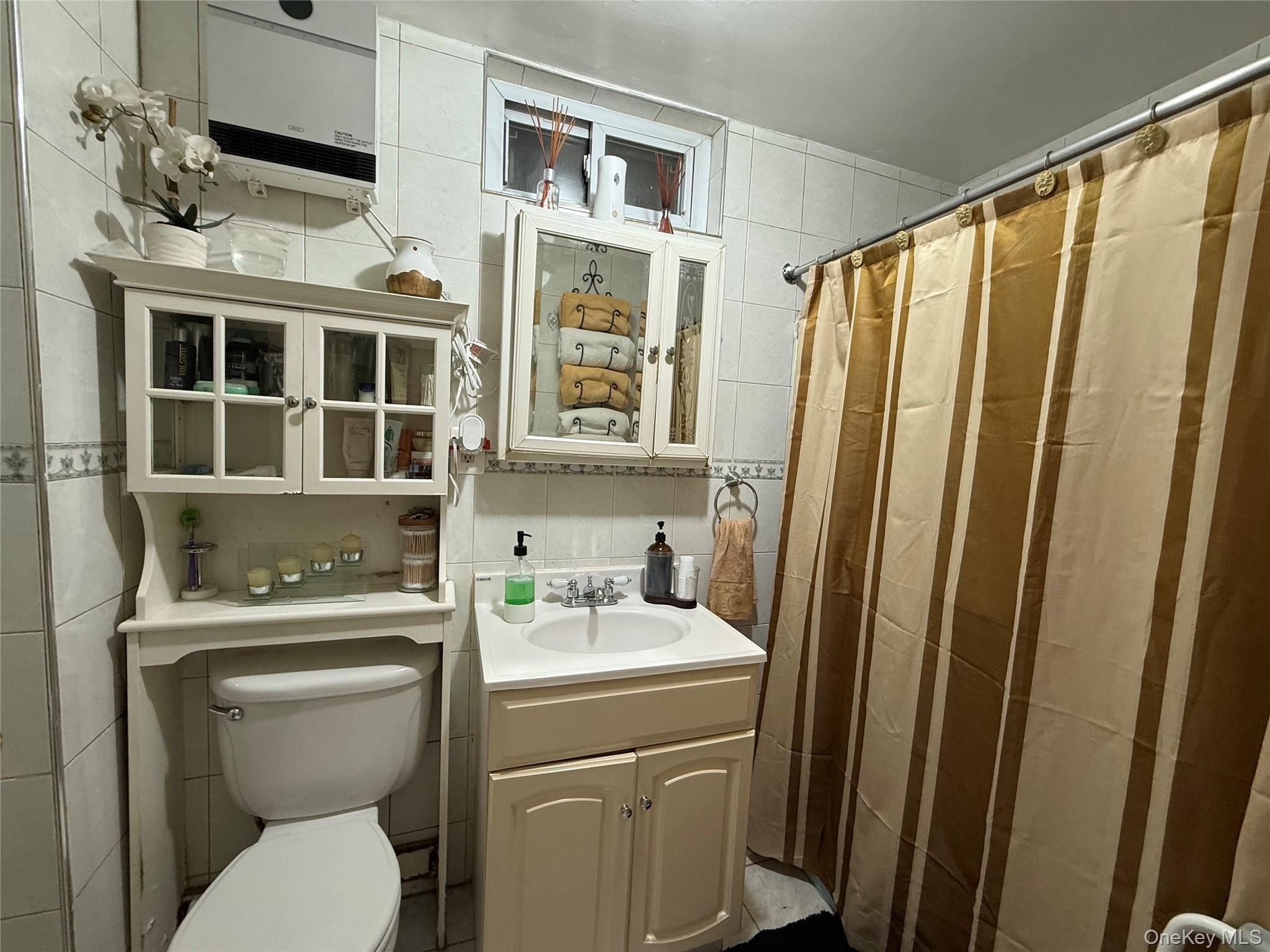 Single Family 39th Avenue Queens, NY 11368, MLS-1030582-9