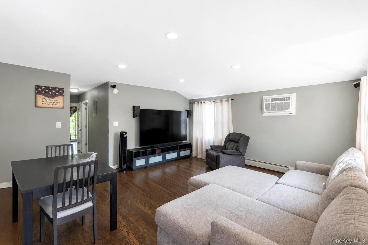 Single Family Springfield Boulevard Queens, NY 11429, MLS-1030600-31
