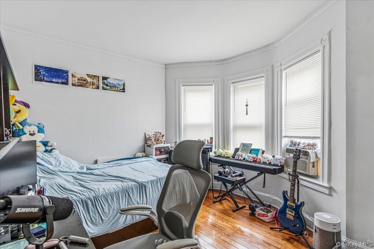 Single Family 79th Street  Queens, NY 11421, MLS-1030606-16