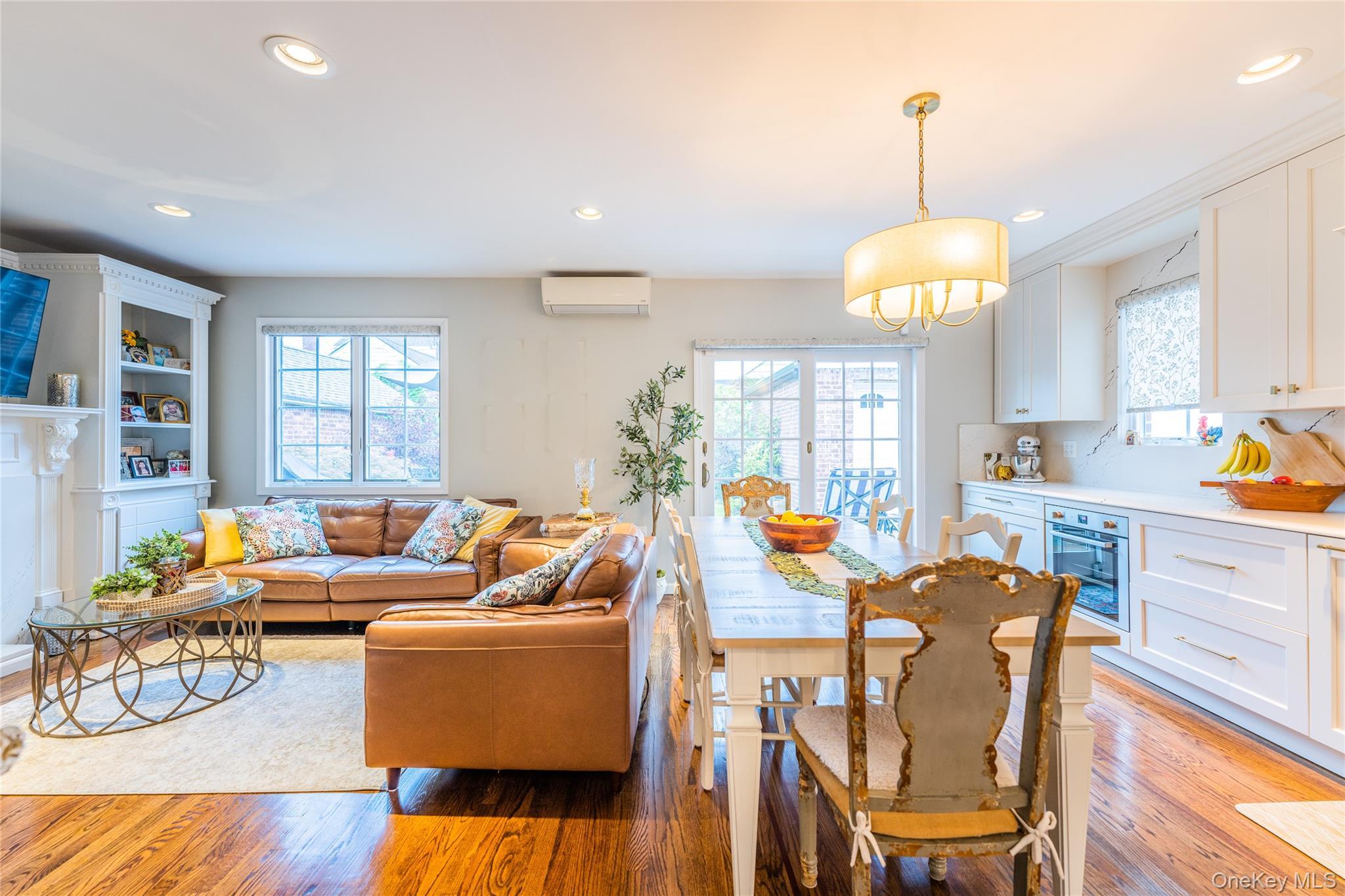 Single Family 24th Road Queens, NY 11357, MLS-1030646-12