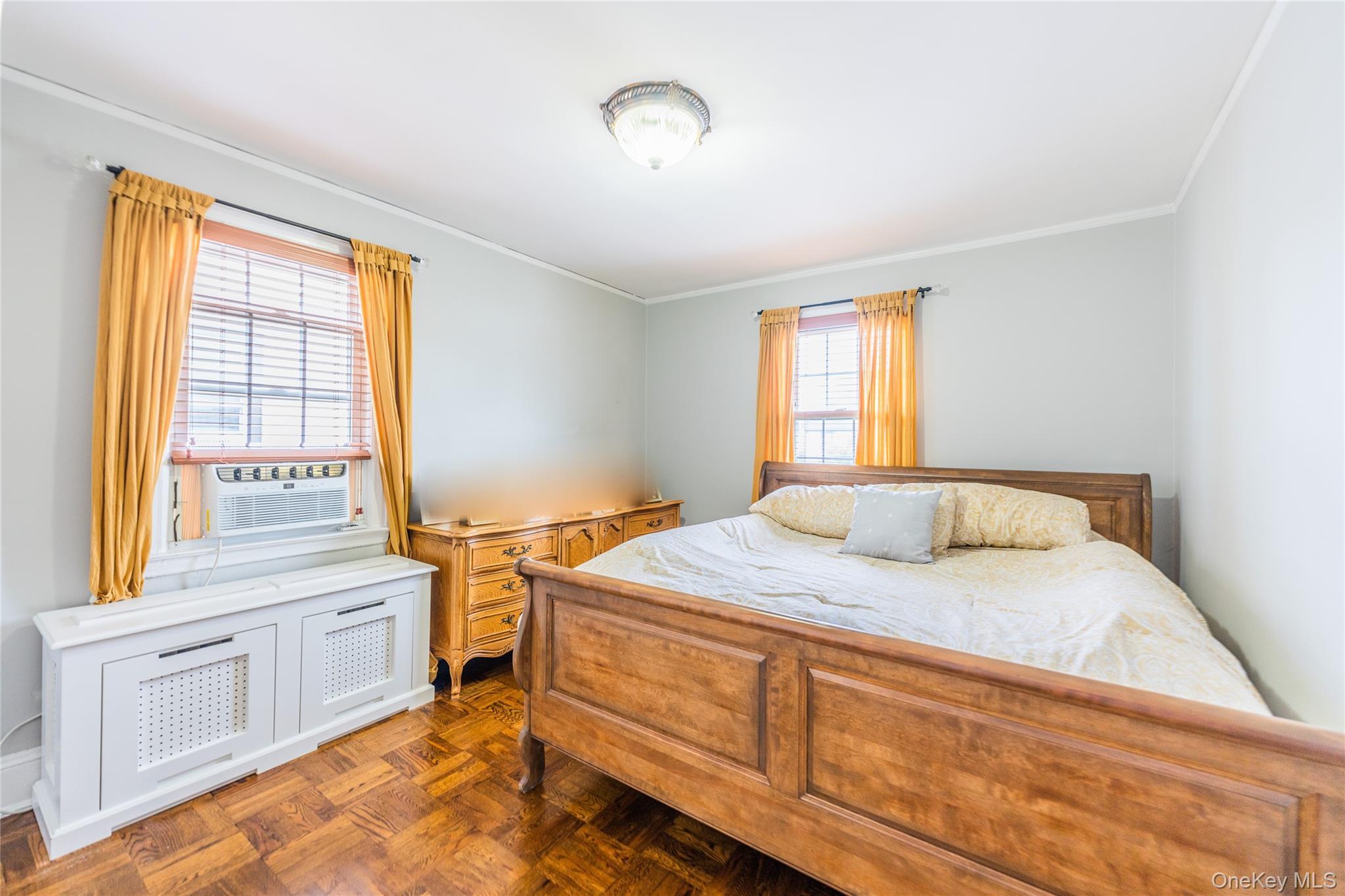 Single Family 24th Road Queens, NY 11357, MLS-1030646-18