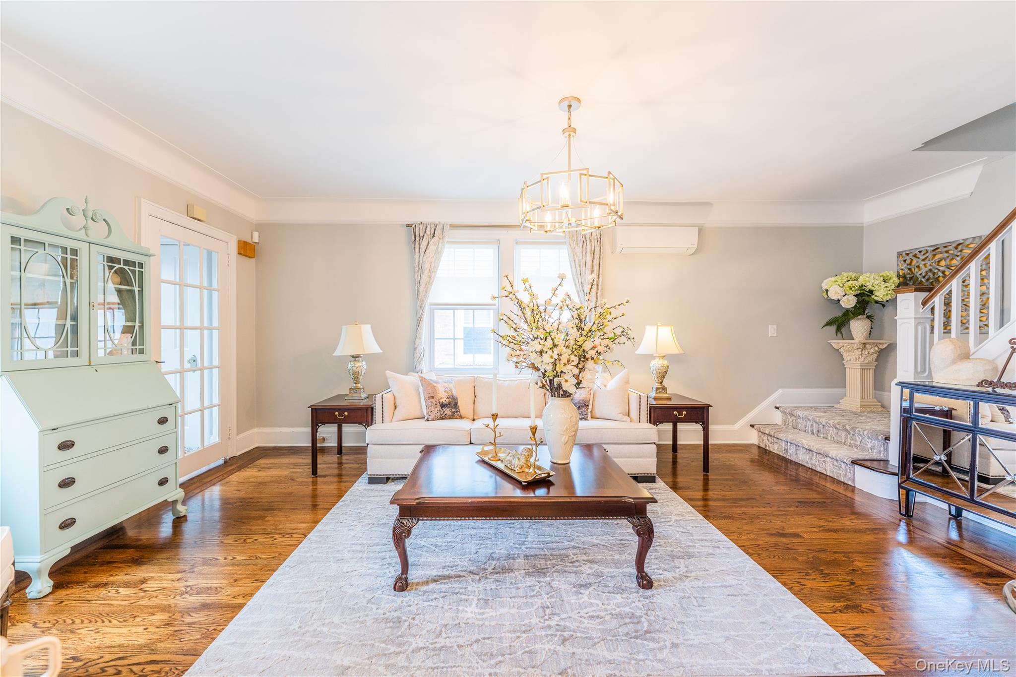 Single Family 24th Road Queens, NY 11357, MLS-1030646-2