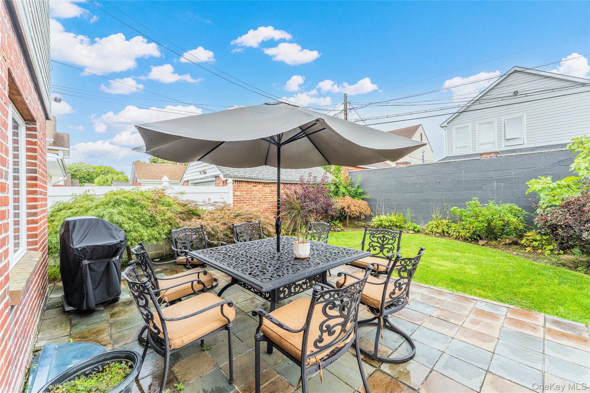 Single Family 24th Road Queens, NY 11357, MLS-1030646-23