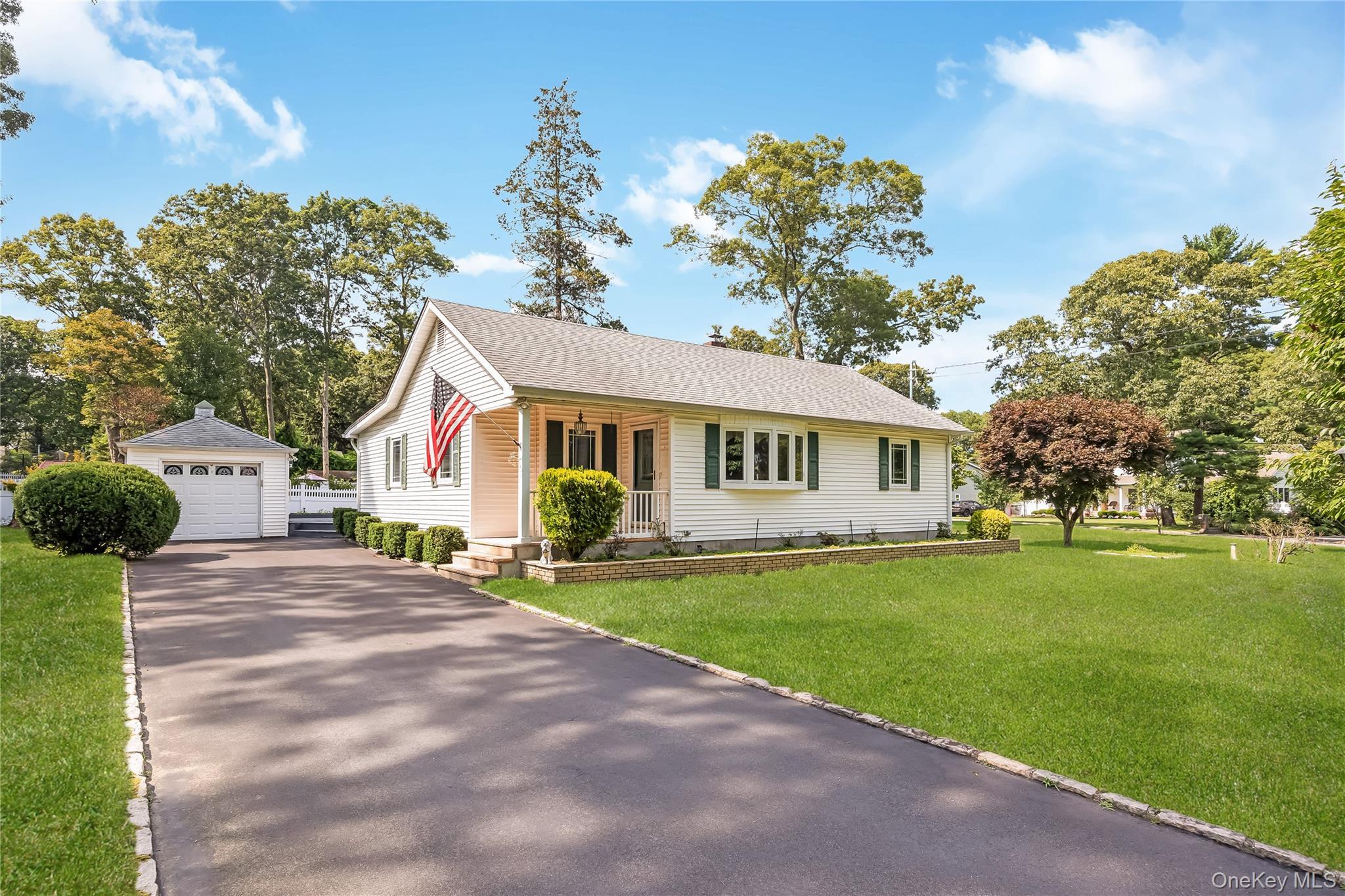 Single Family Pineacre Drive Suffolk County, NY 11787, MLS-1030650-2
