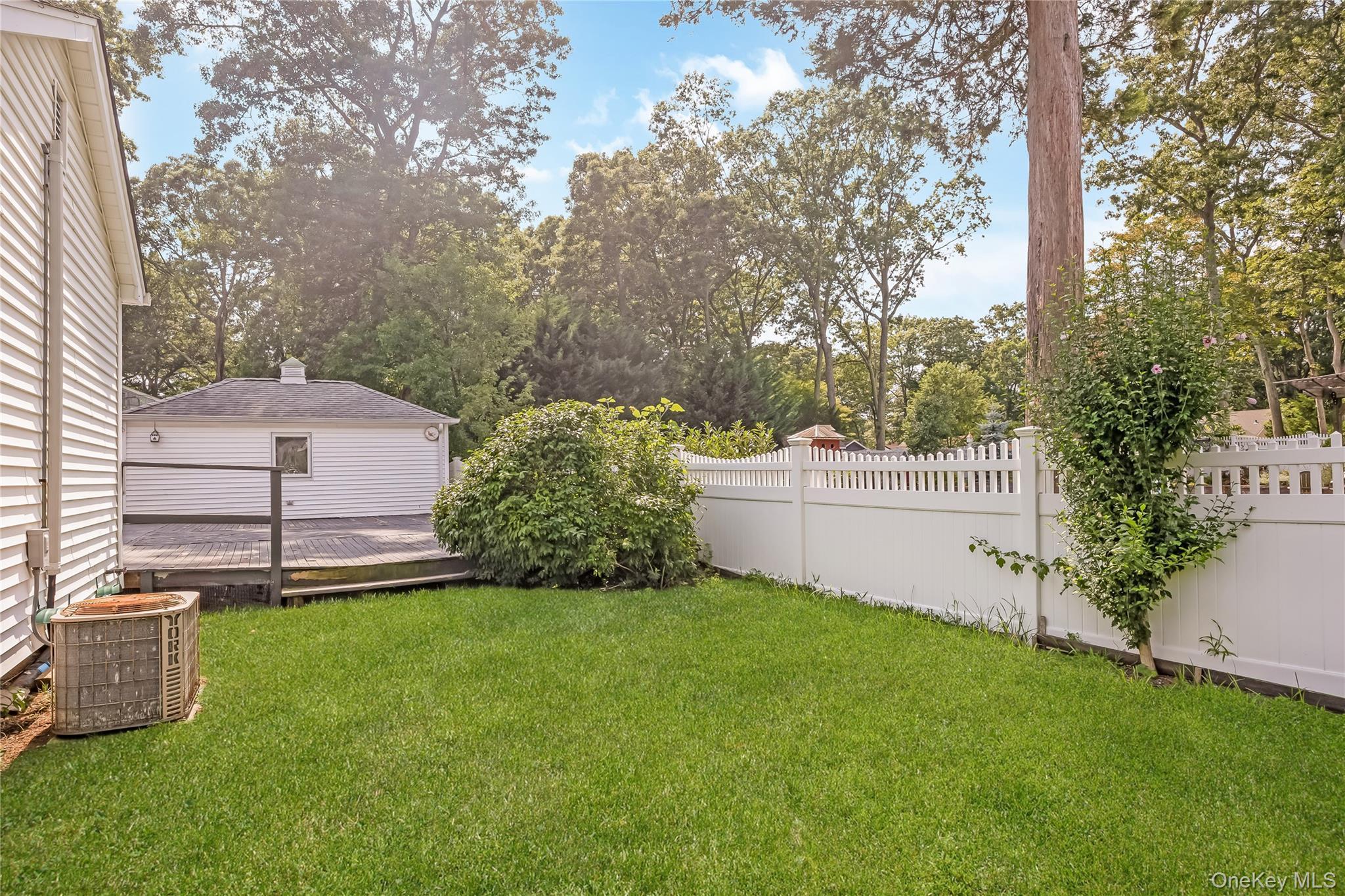 Single Family Pineacre Drive Suffolk County, NY 11787, MLS-1030650-24