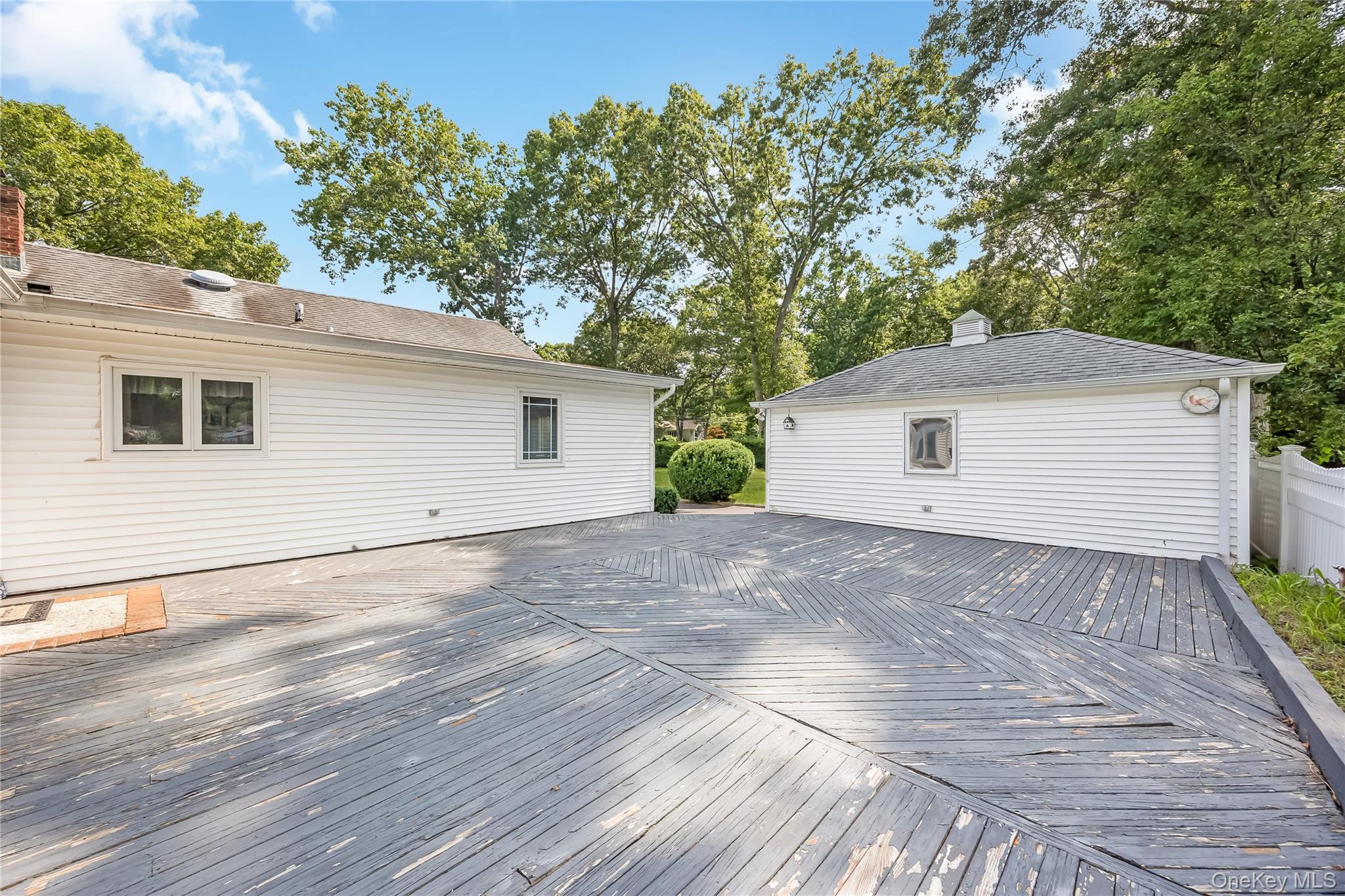 Single Family Pineacre Drive Suffolk County, NY 11787, MLS-1030650-26