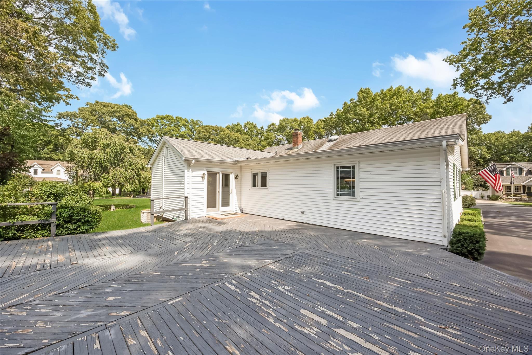 Single Family Pineacre Drive Suffolk County, NY 11787, MLS-1030650-27